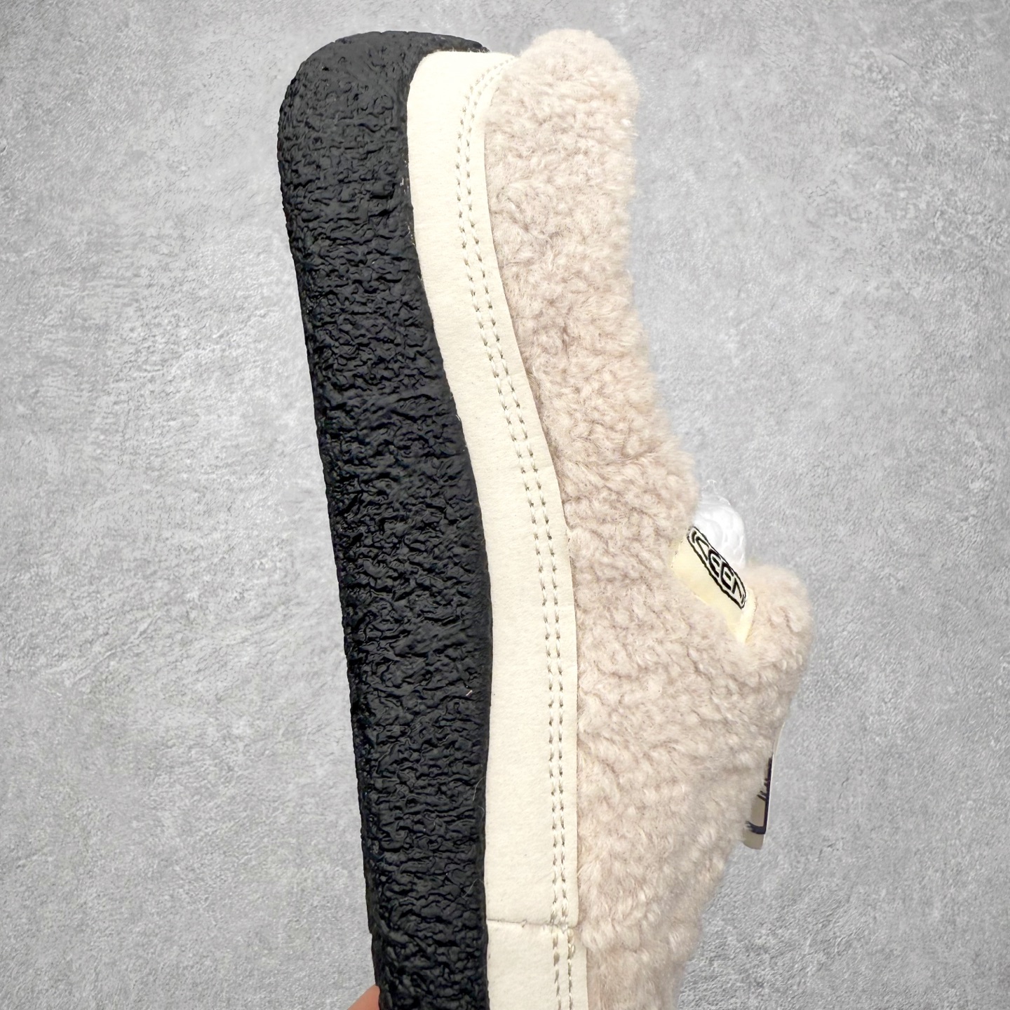 图片[6]-中山原单货 极力推荐版本 KEEN 科恩 Howser 3 Slide 爆款小羊蹄上线了 原创版型 简约外形时尚可户内户外任意穿梭 弹力鞋带锁定系统方便穿脱 橡胶大底 环保无异味 舒适的一脚蹬设计 创新家居混合款式 主货号：1026651 尺码：35 36 37 38 39 40 41-选品中心