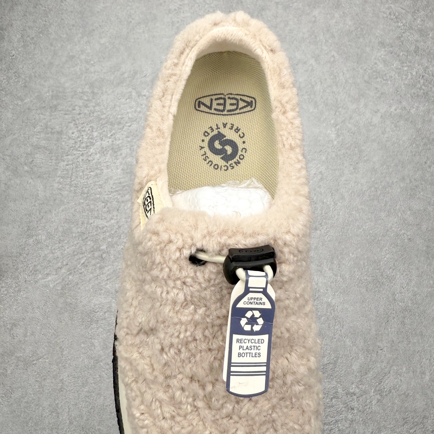 图片[5]-中山原单货 极力推荐版本 KEEN 科恩 Howser 3 Slide 爆款小羊蹄上线了 原创版型 简约外形时尚可户内户外任意穿梭 弹力鞋带锁定系统方便穿脱 橡胶大底 环保无异味 舒适的一脚蹬设计 创新家居混合款式 主货号：1026651 尺码：35 36 37 38 39 40 41-选品中心