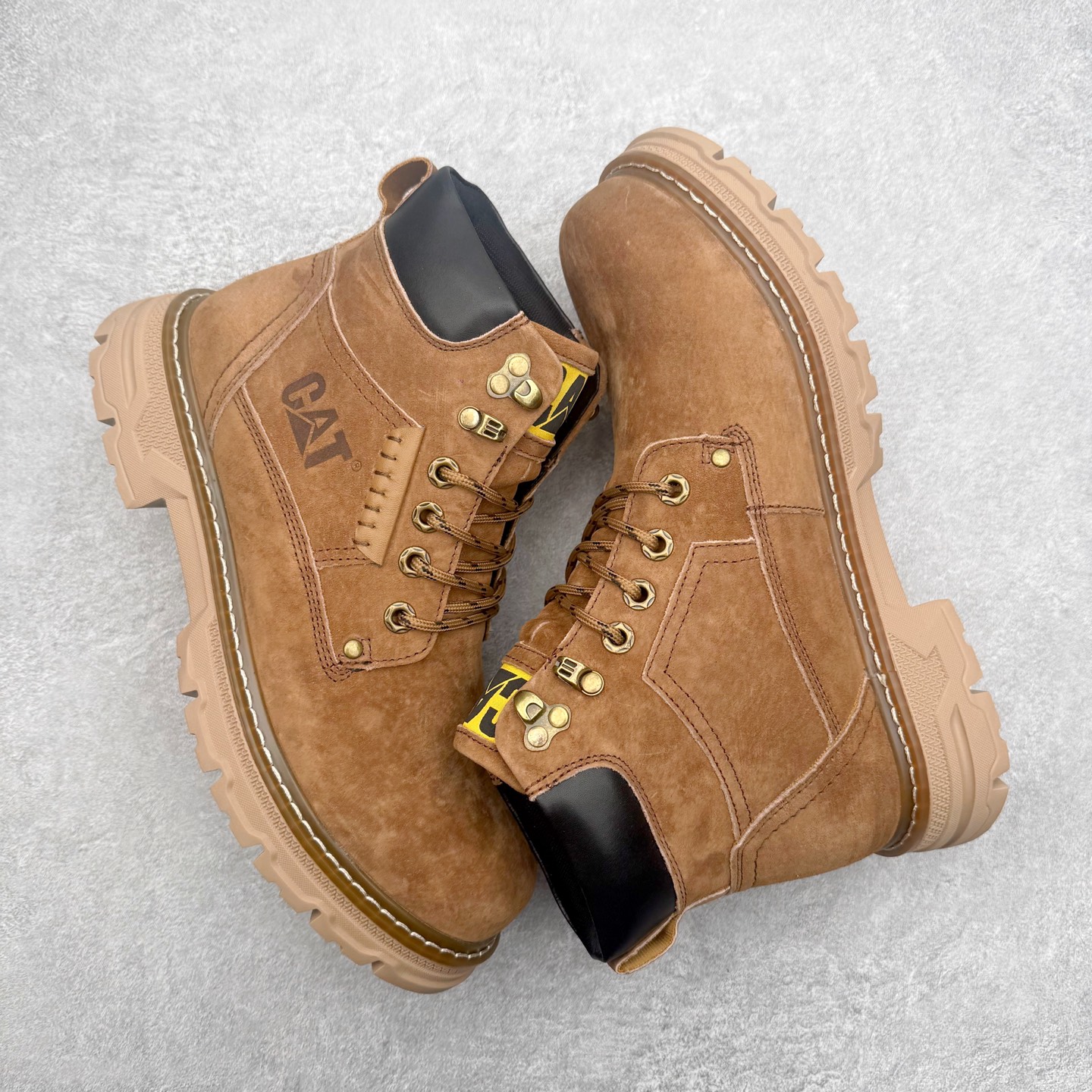 图片[3]-＃福利特价 CAT卡特 户外工装休闲马丁靴大黄靴系列 广东大厂品质 全新工艺升级 全鞋真牛皮材料 大底到五金都是代工厂原材料制作 同原版固特异永不开胶工艺 好货不杀猪 首单质量严格把控 全网独家首发 品质毋庸置疑 全套官网统一包装 今年冬季防寒户外专用 日常随意搭配 尺码：39 40 41 42 43 44（皮鞋码）-选品中心