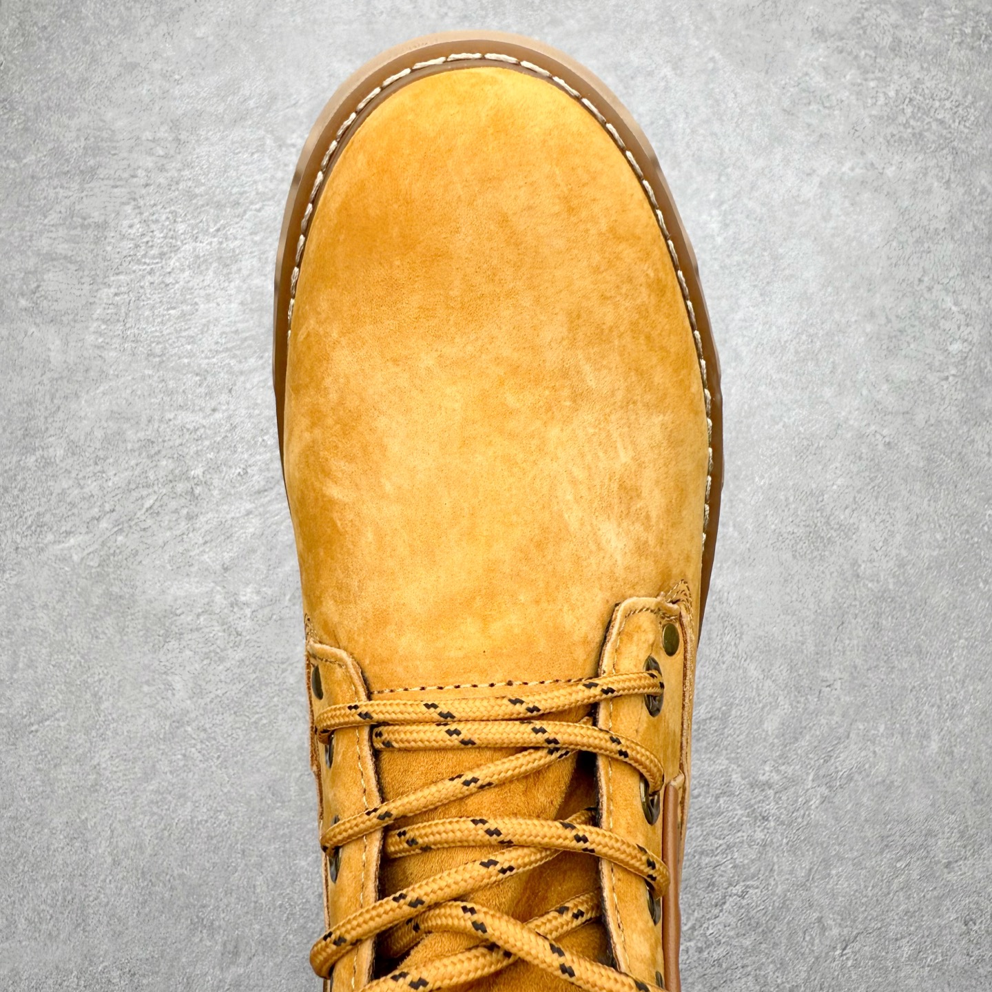 图片[4]-＃福利特价 CAT卡特 户外工装休闲马丁靴大黄靴系列 广东大厂品质 全新工艺升级 全鞋真牛皮材料 大底到五金都是代工厂原材料制作 同原版固特异永不开胶工艺 好货不杀猪 首单质量严格把控 全网独家首发 品质毋庸置疑 全套官网统一包装 今年冬季防寒户外专用 日常随意搭配 尺码：39 40 41 42 43 44（皮鞋码）-选品中心