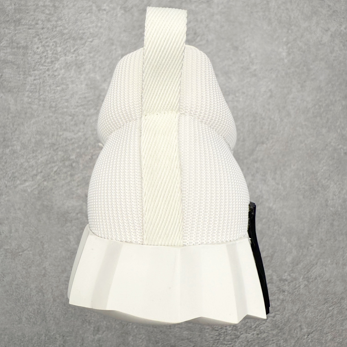 图片[8]-Hermes 爱马仕 Bouncing 老钱风 皮面款 低帮休闲鞋 海淘代购同渠道品质 高端零售 外贸充正专供 原版购入开发 ZP级全套包装 完美楦型 正确卡色 大底 质感媲美原版 细节与原版一致 请注意区分市面通货材 尺码：39 40 41 42 43 44 45-选品中心