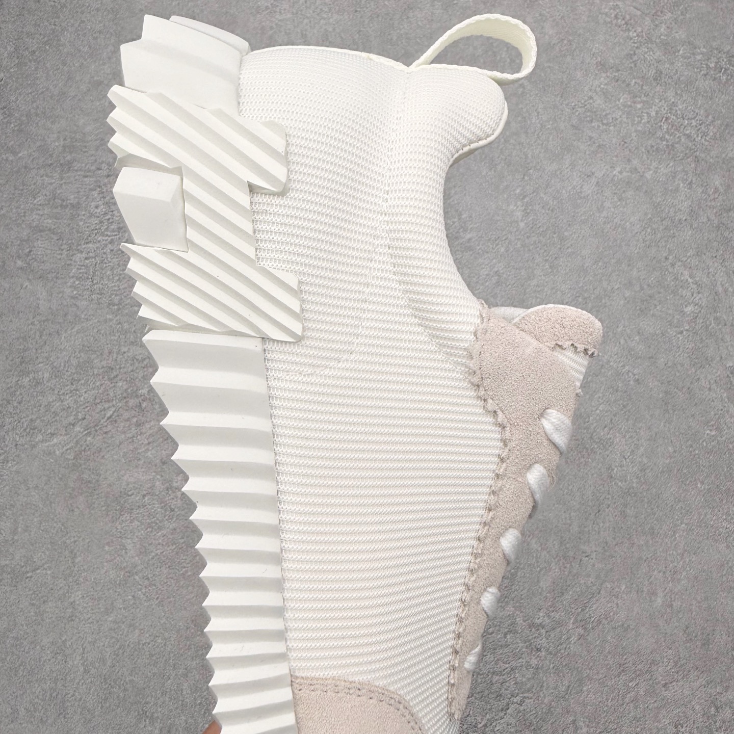 图片[6]-Hermes 爱马仕 Bouncing 老钱风 皮面款 低帮休闲鞋 海淘代购同渠道品质 高端零售 外贸充正专供 原版购入开发 ZP级全套包装 完美楦型 正确卡色 大底 质感媲美原版 细节与原版一致 请注意区分市面通货材 尺码：39 40 41 42 43 44 45-选品中心