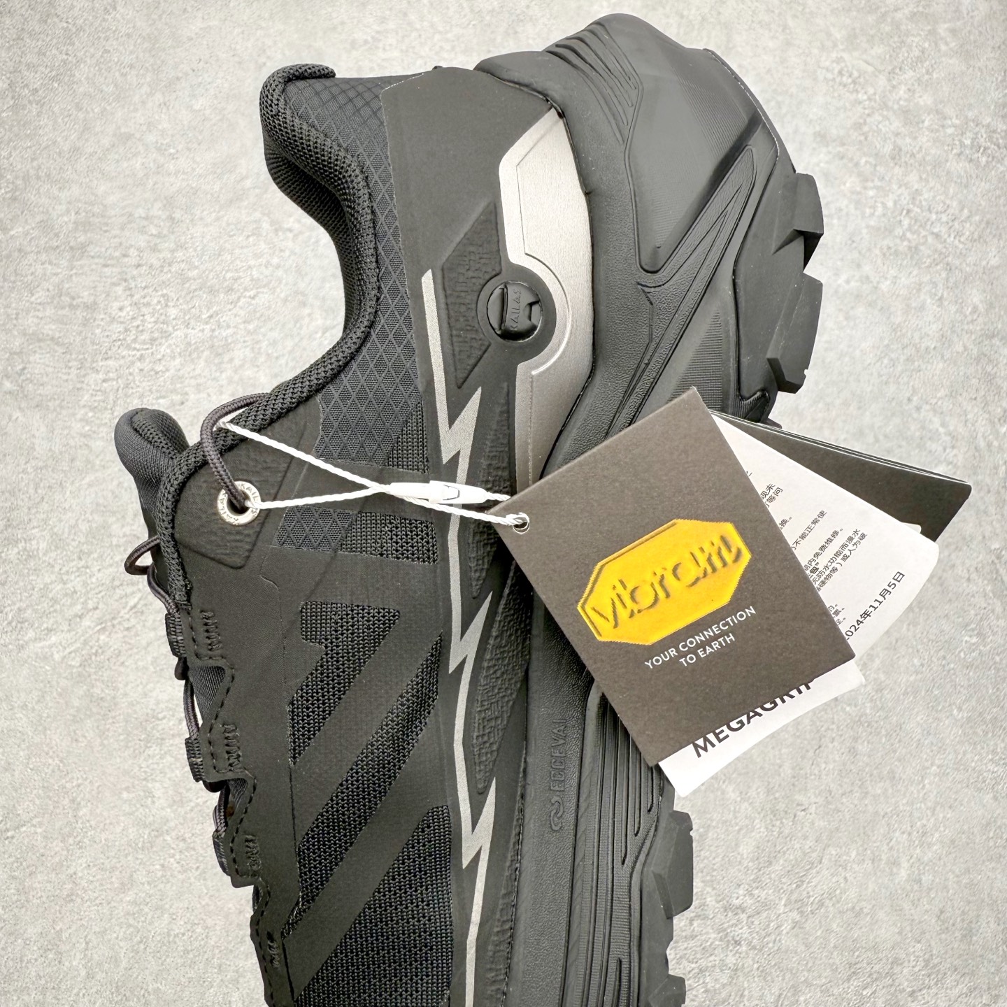 图片[7]-＃K版 KAILAS FUGA EX3 BOA 凯乐石25款舒适缓冲徒步 织物TPU减震防滑透气包裹性轻便低帮 超强抓地力越野跑步鞋 KAILAS凯乐石品牌是全球三大全系攀登品牌之一，于2003年创立于中国广州，致力于为有攀登梦想的户外运动员及爱好者，研发制造功能性专业装备，满足他们在极限环境下安全舒适的需求，凯乐石专注于科技面料的开发及专业功能设计，产品线覆盖登山、攀岩、徒步、越野跑山、露营、旅行等多项户外运动，通过运动员的测试反馈，不断进化迭代，产品荣获国内外大奖71座，发明专利21个，更突破性的自主研发攀登器械，打造出中国的攀登硬实力。实拍调校N版已经零色差零失真 百分百还原实物色彩所见即所得 不存在货不对板色差等低级问题 选购参考实物拍摄 不混卖不参货 只用心做好货严格选品 承诺混一赔十 尺码：36 36.5 37.5 38 38.5 39 39.5 40 40.5 41 41.5 42 42.5 43 44 44.5 45-选品中心