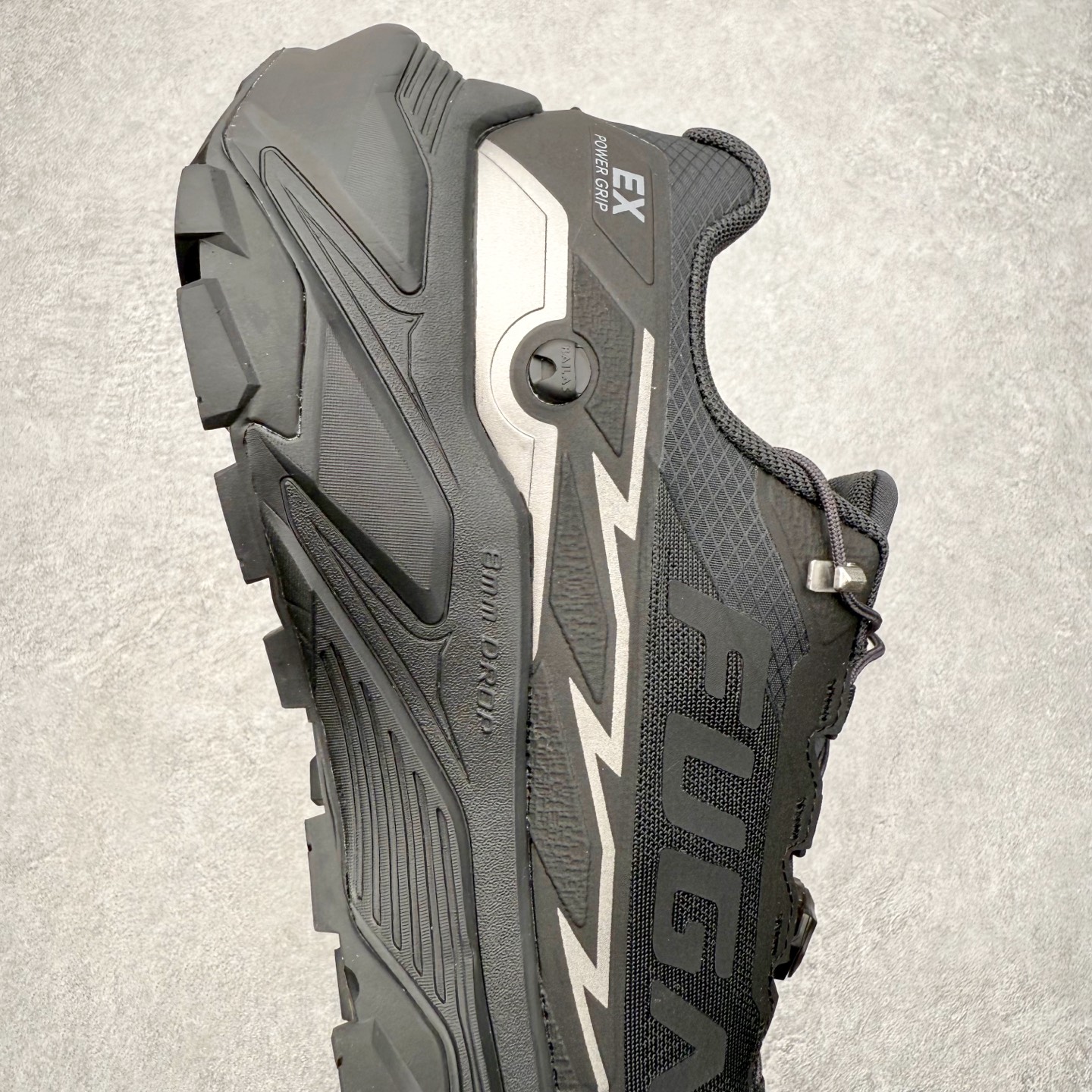 图片[6]-＃K版 KAILAS FUGA EX3 BOA 凯乐石25款舒适缓冲徒步 织物TPU减震防滑透气包裹性轻便低帮 超强抓地力越野跑步鞋 KAILAS凯乐石品牌是全球三大全系攀登品牌之一，于2003年创立于中国广州，致力于为有攀登梦想的户外运动员及爱好者，研发制造功能性专业装备，满足他们在极限环境下安全舒适的需求，凯乐石专注于科技面料的开发及专业功能设计，产品线覆盖登山、攀岩、徒步、越野跑山、露营、旅行等多项户外运动，通过运动员的测试反馈，不断进化迭代，产品荣获国内外大奖71座，发明专利21个，更突破性的自主研发攀登器械，打造出中国的攀登硬实力。实拍调校N版已经零色差零失真 百分百还原实物色彩所见即所得 不存在货不对板色差等低级问题 选购参考实物拍摄 不混卖不参货 只用心做好货严格选品 承诺混一赔十 尺码：36 36.5 37.5 38 38.5 39 39.5 40 40.5 41 41.5 42 42.5 43 44 44.5 45-选品中心