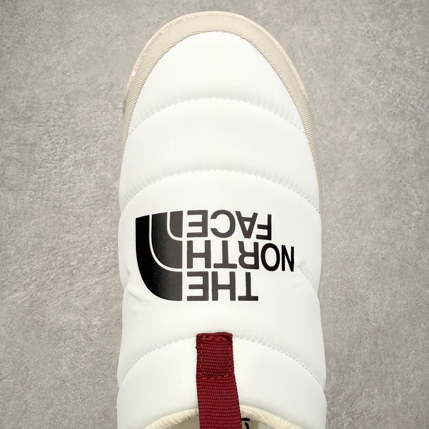 图片[4]-THE NORTH FACE 北面一脚蹬超轻保暖面包棉鞋 专业户外登山品牌（北面）The North Face自1966年创立，由两位热爱登山徒步的年轻登山者于美西旧金山开创，不断透过研发与创新，并且将最先进的技术结合在服装与鞋款设计，生产多种外型帅气且专业能力非常强的户外运动装备而备受欢迎。尺码：36 36.5 37.5 38 38.5 39 40 40.5 41 42 42.5 43 44 44.5 45-选品中心