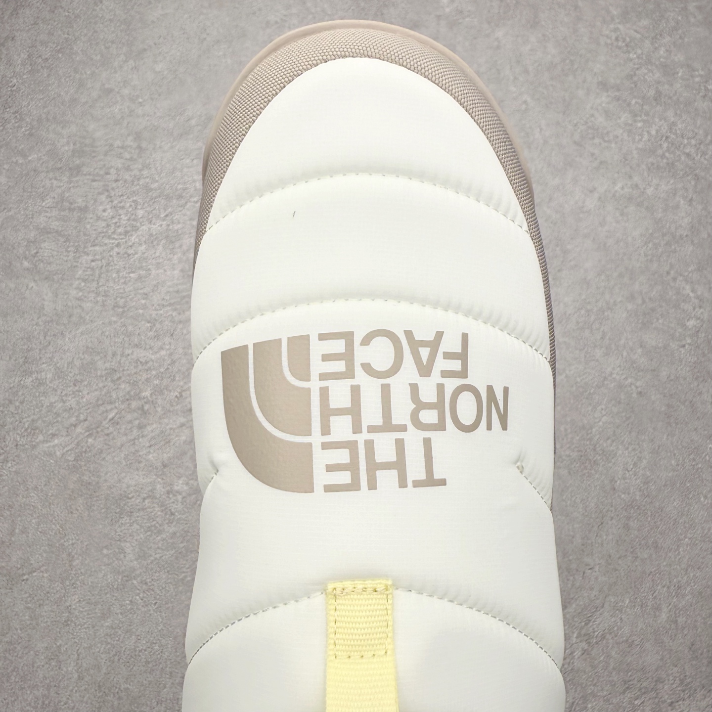 图片[4]-THE NORTH FACE 北面一脚蹬超轻保暖面包棉鞋 专业户外登山品牌（北面）The North Face自1966年创立，由两位热爱登山徒步的年轻登山者于美西旧金山开创，不断透过研发与创新，并且将最先进的技术结合在服装与鞋款设计，生产多种外型帅气且专业能力非常强的户外运动装备而备受欢迎。尺码：36 36.5 37.5 38 38.5 39 40 40.5 41 42 42.5 43 44 44.5 45-选品中心