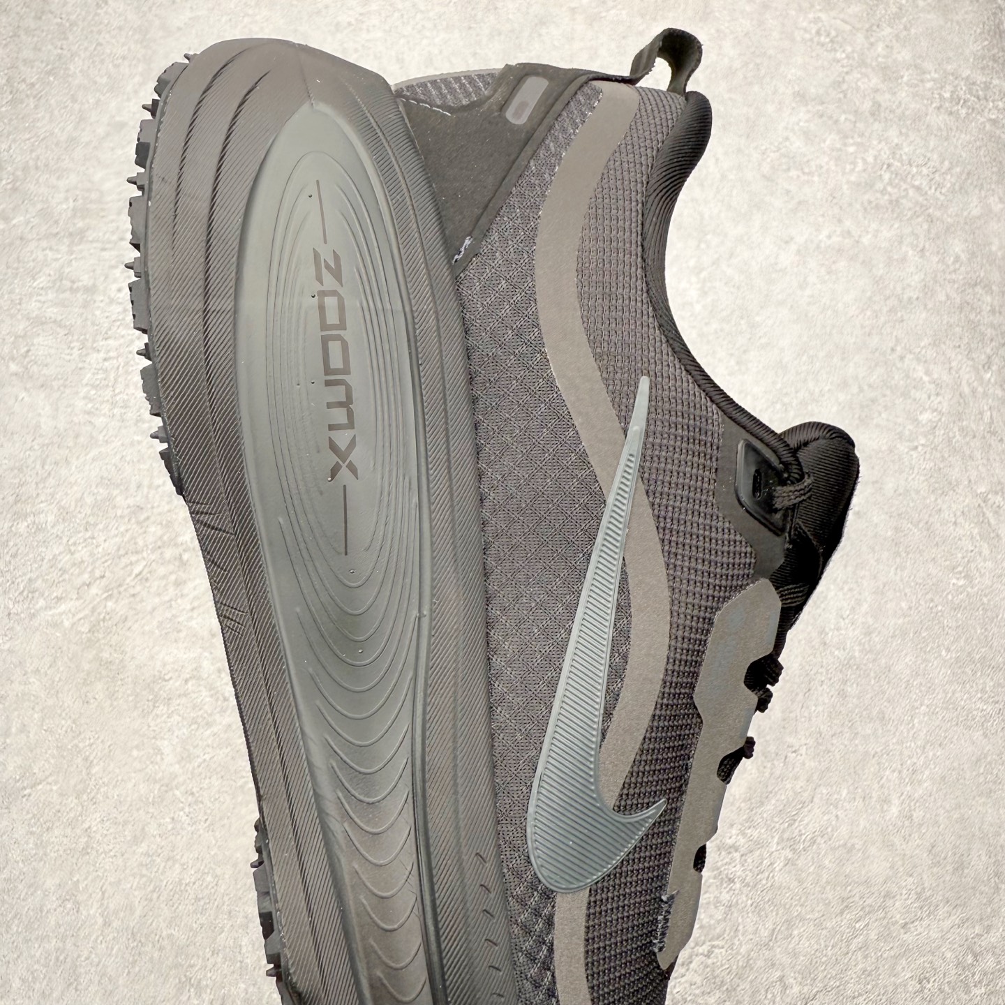 图片[6]-NK Vomero Plus 时尚舒适 网布防滑耐磨 低帮跑步鞋 实拍调校N版已经零色差零失真 百分百还原实物色彩所见即所得 不存在货不对板色差等低级问题 选购参考实物拍摄 不混卖不参货 只用心做好货严格选品 承诺混一赔十 尺码：36 36.5 37.5 38 38.5 39 40 40.5 41 42 42.5 43 44 44.5 45-选品中心