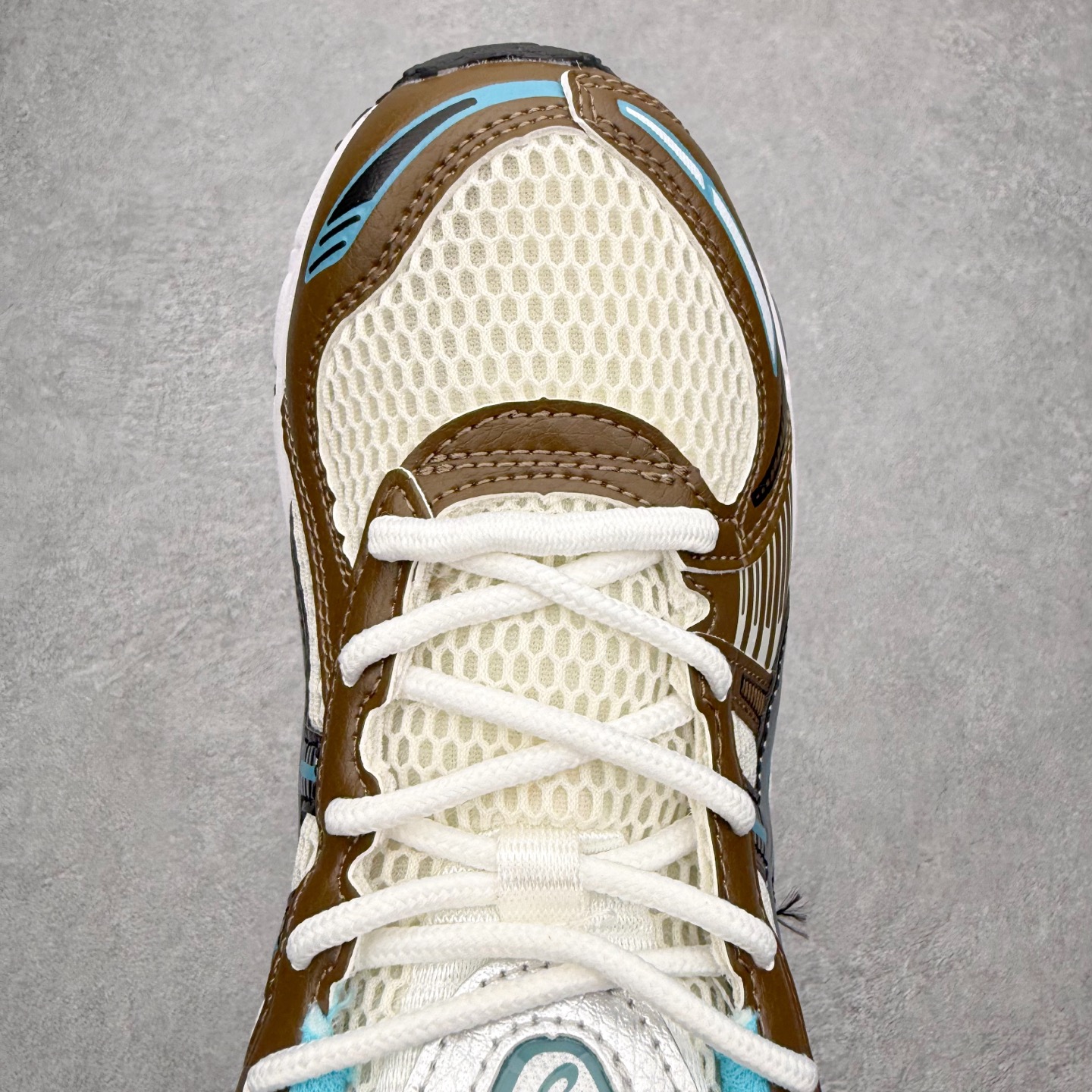 图片[4]-Asics Gel Kayano 12.1 亚瑟士卡亚诺12.1代系列低帮轻量缓震休闲运动跑步鞋 采用环保太空合成革配合透气网眼布鞋面材质 中底3D可视GEL缓震胶效果 升级EVA全新缓震中底部位科技组合耐磨橡胶外底片 尺码：36 37 37.5 38 39 39.5 40.5 41.5 42 42.5 43.5 44 44.5 45-选品中心