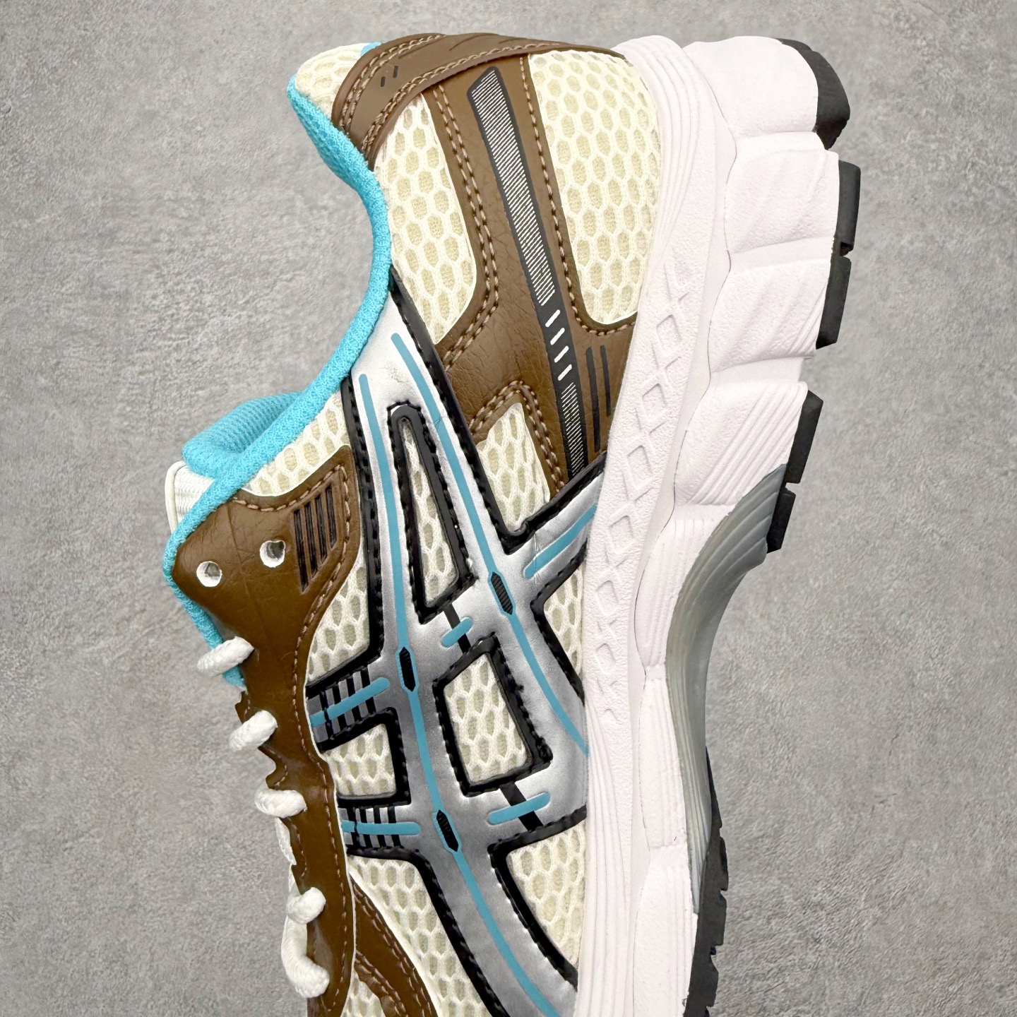 图片[7]-Asics Gel Kayano 12.1 亚瑟士卡亚诺12.1代系列低帮轻量缓震休闲运动跑步鞋 采用环保太空合成革配合透气网眼布鞋面材质 中底3D可视GEL缓震胶效果 升级EVA全新缓震中底部位科技组合耐磨橡胶外底片 尺码：36 37 37.5 38 39 39.5 40.5 41.5 42 42.5 43.5 44 44.5 45-选品中心