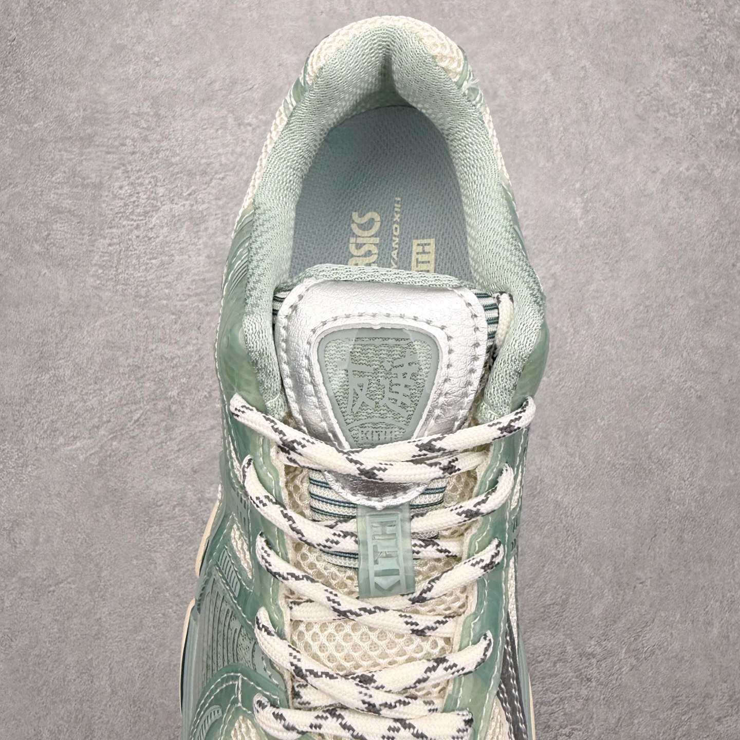 图片[5]-Asics Gel Kayano 12.1 亚瑟士卡亚诺12.1代系列低帮轻量缓震休闲运动跑步鞋 采用环保太空合成革配合透气网眼布鞋面材质 中底3D可视GEL缓震胶效果 升级EVA全新缓震中底部位科技组合耐磨橡胶外底片 尺码：36 37 37.5 38 39 39.5 40.5 41.5 42 42.5 43.5 44 44.5 45-选品中心