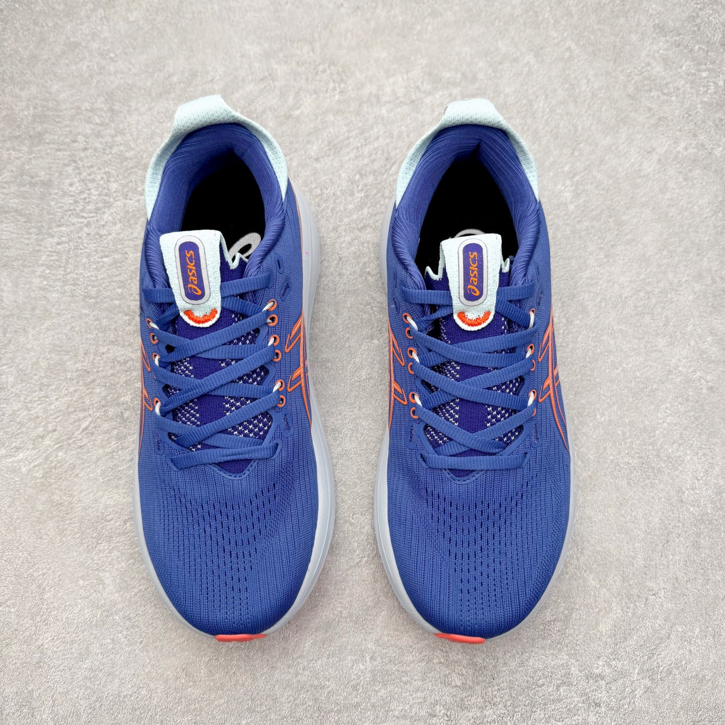 图片[2]-Asics GEL-Nimbus 28 亚瑟士缓震跑鞋 近年复古风潮的势头很旺 ASICS一直坚信保持身体的健康与活力是打造健康快乐的生活方式的最佳途径 ASICS为复古鞋型注入新设计 为玩家的街头穿搭提供了更多可能 GEL-NIMBUSTM9运动鞋最初是为中立和仰卧跑步者设计的长距离训练器 采用原始材料和关键细节重新设计 其Y2K时代的工业外观也被大胆的对比和色块所抵消 尺码：36 36.5 37.5 38 38.5 39 40 40.5 41.5 42 42.5 43.5 44 44.5 45-选品中心