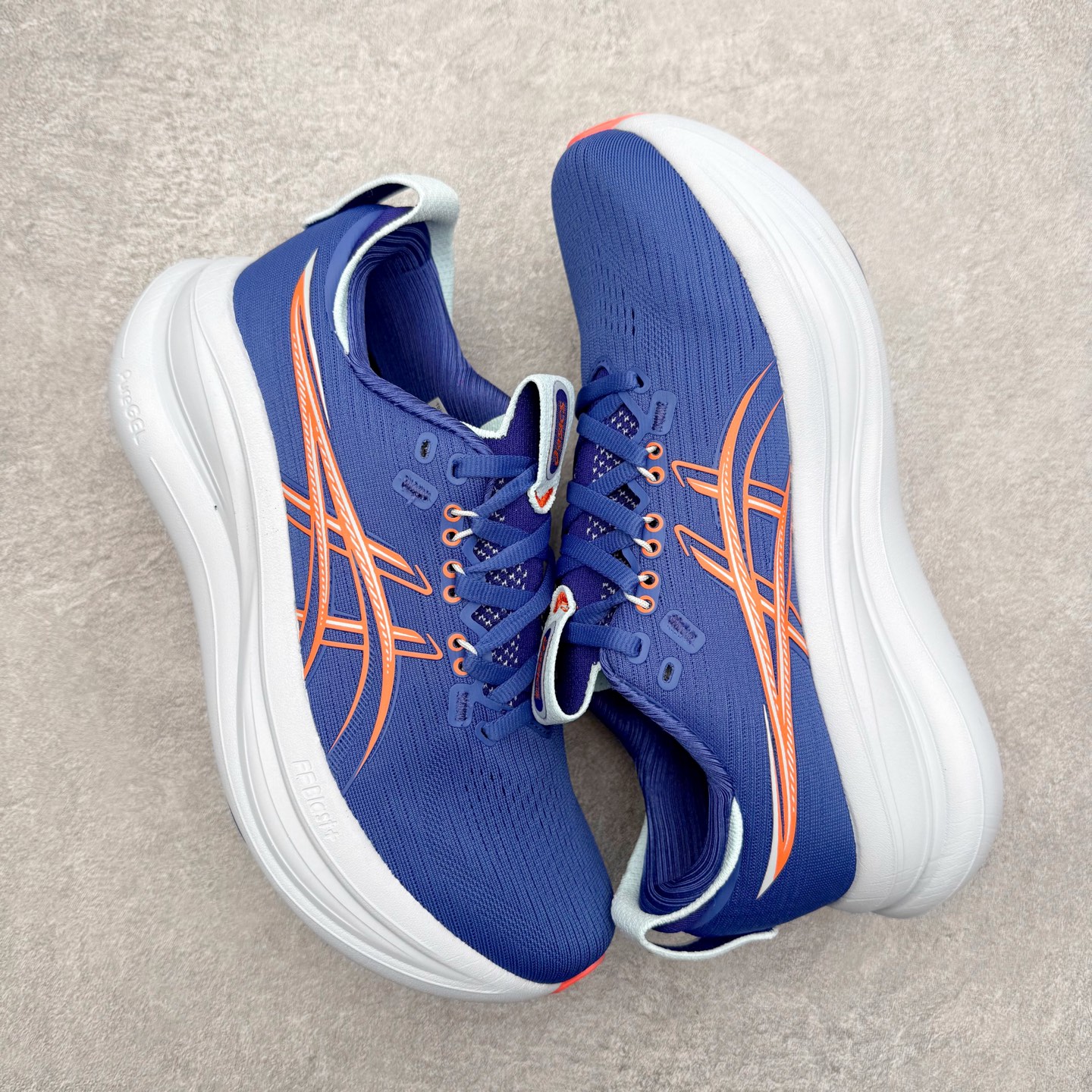 图片[3]-Asics GEL-Nimbus 28 亚瑟士缓震跑鞋 近年复古风潮的势头很旺 ASICS一直坚信保持身体的健康与活力是打造健康快乐的生活方式的最佳途径 ASICS为复古鞋型注入新设计 为玩家的街头穿搭提供了更多可能 GEL-NIMBUSTM9运动鞋最初是为中立和仰卧跑步者设计的长距离训练器 采用原始材料和关键细节重新设计 其Y2K时代的工业外观也被大胆的对比和色块所抵消 尺码：36 36.5 37.5 38 38.5 39 40 40.5 41.5 42 42.5 43.5 44 44.5 45-选品中心