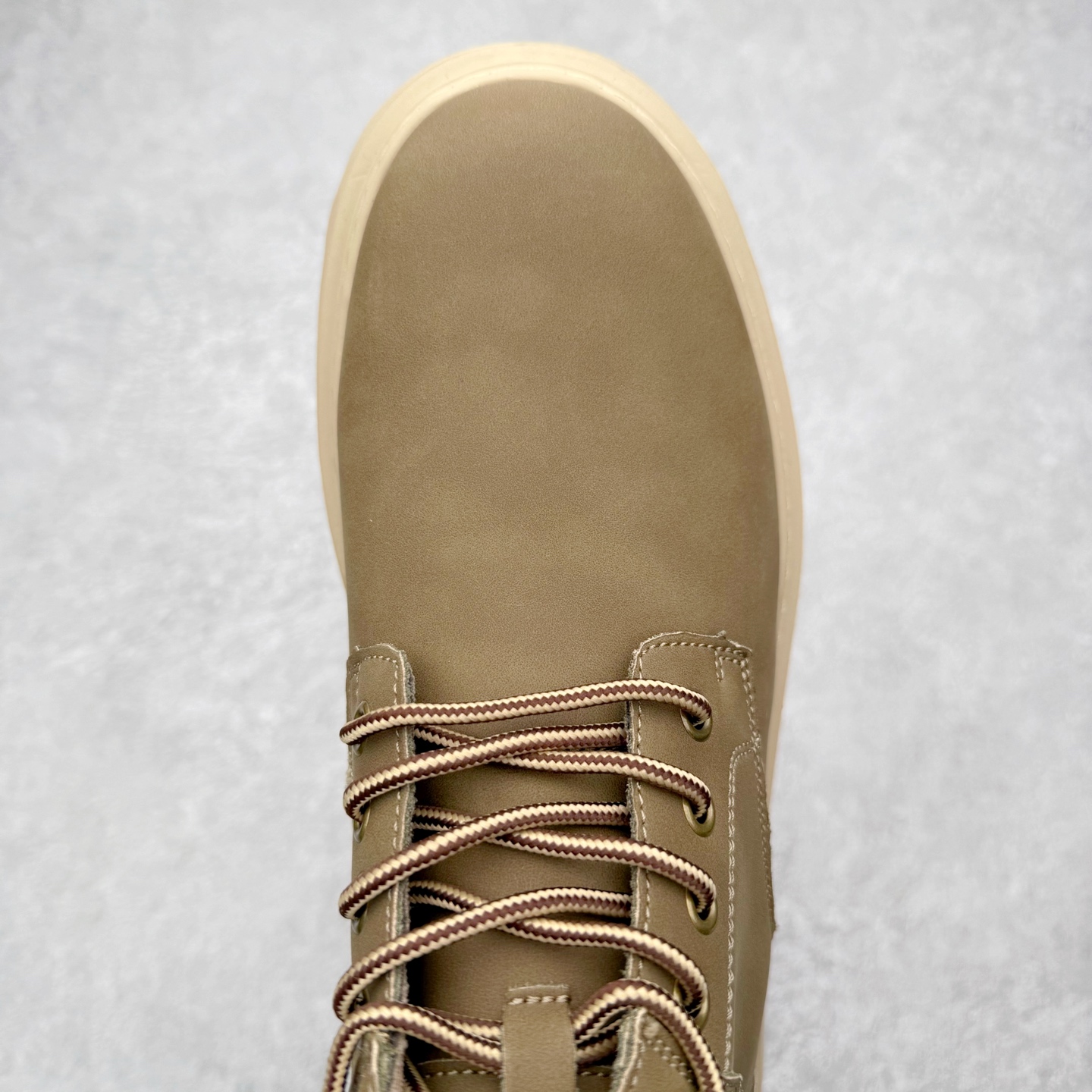 图片[4]-＃福利特价 UGG Tasman Weather Hybrid 塔斯曼混合系列户外中帮休闲马丁靴雪地靴UGG秋冬新品 秋冬必备（内里加绒保暖🔥）时尚休闲马丁靴雪地靴系列 代购专供品质 面料采用进口头层牛皮材质 鞋内里采用🔥毛茸一体内里保暖锁热。外置防滑橡胶大底 系带设计 穿脱十分方便 采用TPU模压定型真皮鞋面材质#科技外底防滑,耐磨性和良好的弹性！尺码：39-44-选品中心