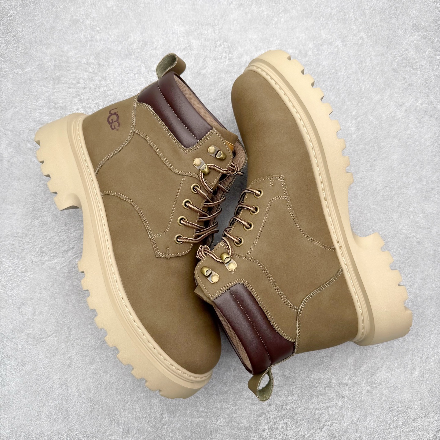 图片[3]-＃福利特价 UGG Tasman Weather Hybrid 塔斯曼混合系列户外中帮休闲马丁靴雪地靴UGG秋冬新品 秋冬必备（内里加绒保暖🔥）时尚休闲马丁靴雪地靴系列 代购专供品质 面料采用进口头层牛皮材质 鞋内里采用🔥毛茸一体内里保暖锁热。外置防滑橡胶大底 系带设计 穿脱十分方便 采用TPU模压定型真皮鞋面材质#科技外底防滑,耐磨性和良好的弹性！尺码：39-44-选品中心