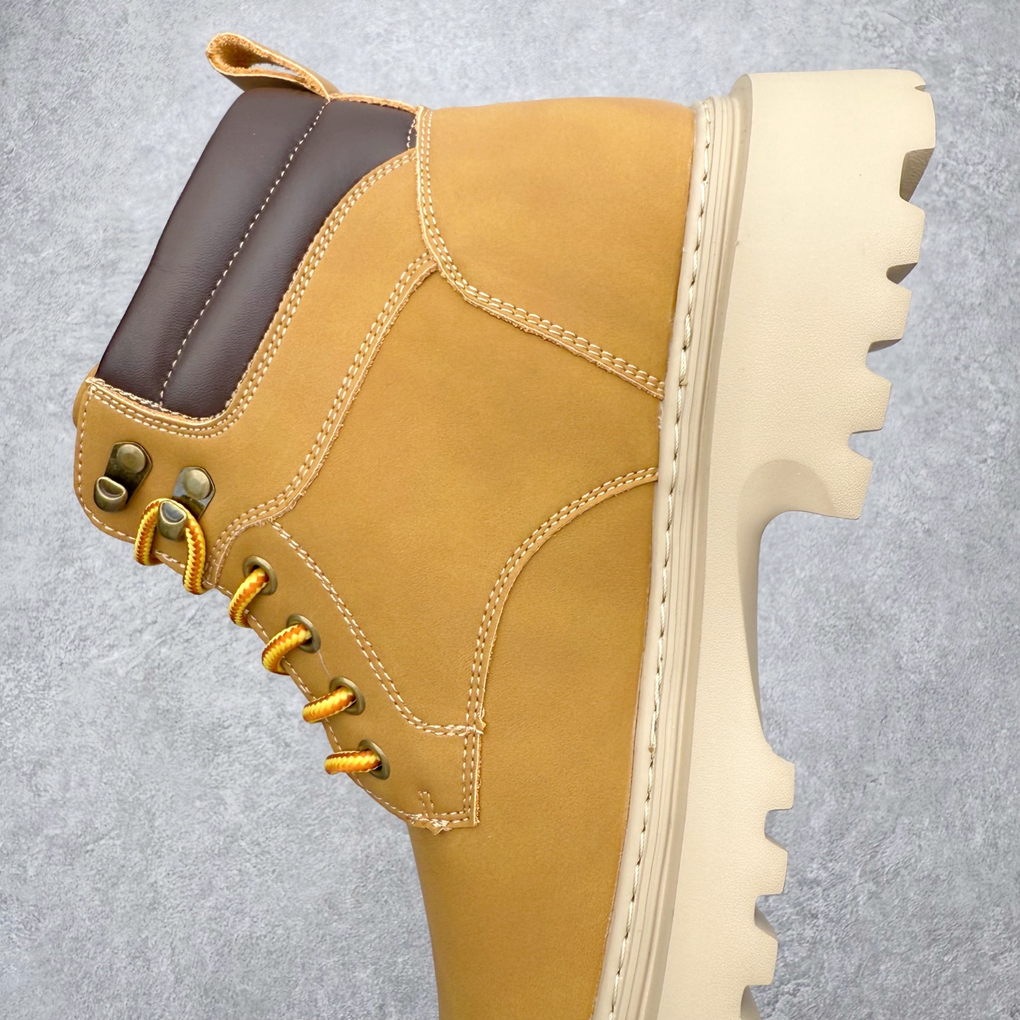 图片[7]-＃福利特价 UGG Tasman Weather Hybrid 塔斯曼混合系列户外中帮休闲马丁靴雪地靴UGG秋冬新品 秋冬必备（内里加绒保暖🔥）时尚休闲马丁靴雪地靴系列 代购专供品质 面料采用进口头层牛皮材质 鞋内里采用🔥毛茸一体内里保暖锁热。外置防滑橡胶大底 系带设计 穿脱十分方便 采用TPU模压定型真皮鞋面材质#科技外底防滑,耐磨性和良好的弹性！尺码：39-44-选品中心