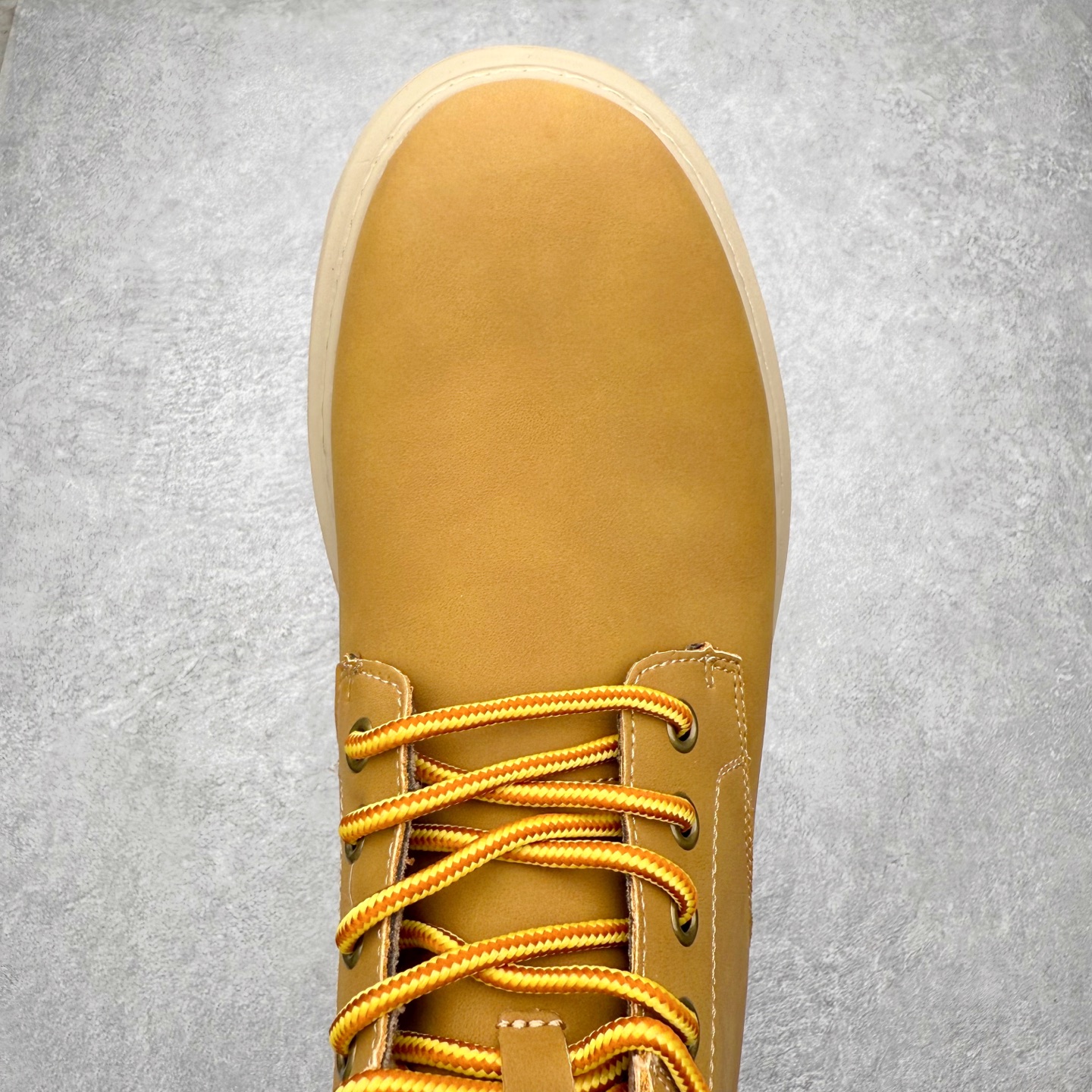 图片[4]-＃福利特价 UGG Tasman Weather Hybrid 塔斯曼混合系列户外中帮休闲马丁靴雪地靴UGG秋冬新品 秋冬必备（内里加绒保暖🔥）时尚休闲马丁靴雪地靴系列 代购专供品质 面料采用进口头层牛皮材质 鞋内里采用🔥毛茸一体内里保暖锁热。外置防滑橡胶大底 系带设计 穿脱十分方便 采用TPU模压定型真皮鞋面材质#科技外底防滑,耐磨性和良好的弹性！尺码：39-44-选品中心