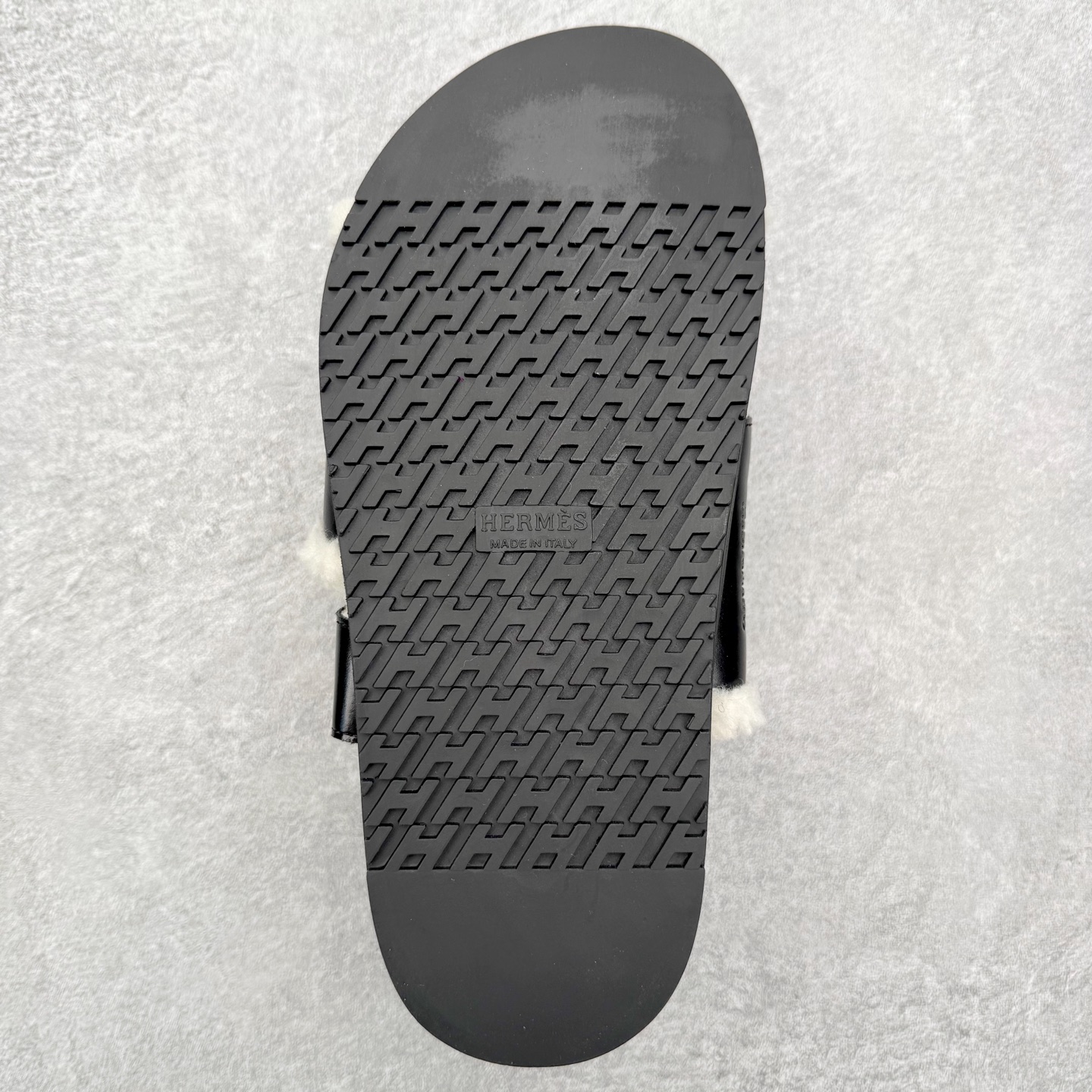 图片[9]-爱马仕经典爆款二舅羊毛拖火爆来袭 小红书爆款 秋冬穿搭必单品居家 出街百搭时尚超洋气配色极其丰富多彩 行走的托斯卡纳风 TPR防滑大底超轻盈 上脚超舒适无束缚感 尺码：35 36 37 38 39 40-选品中心