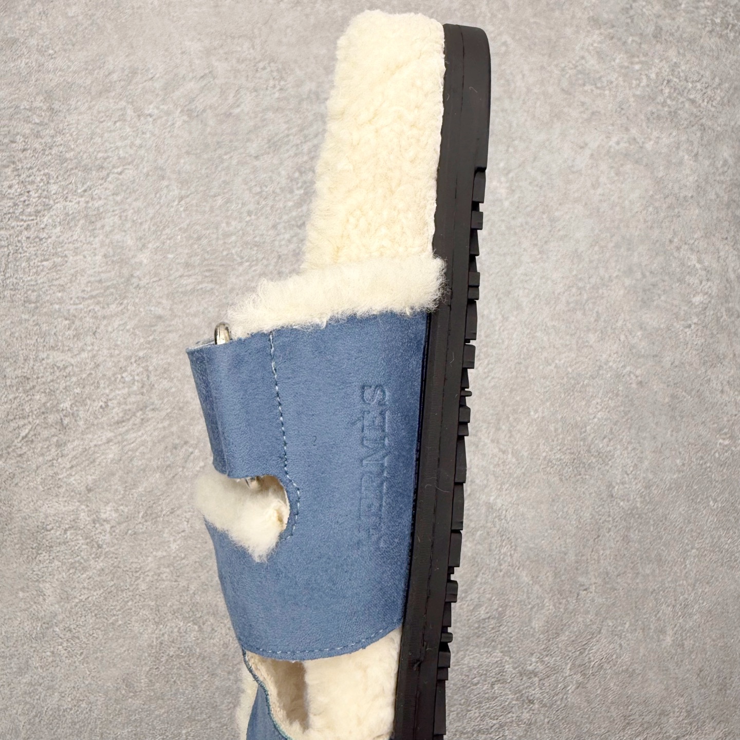 图片[7]-爱马仕经典爆款二舅羊毛拖火爆来袭 小红书爆款 秋冬穿搭必单品居家 出街百搭时尚超洋气配色极其丰富多彩 行走的托斯卡纳风 TPR防滑大底超轻盈 上脚超舒适无束缚感 尺码：35 36 37 38 39 40-选品中心