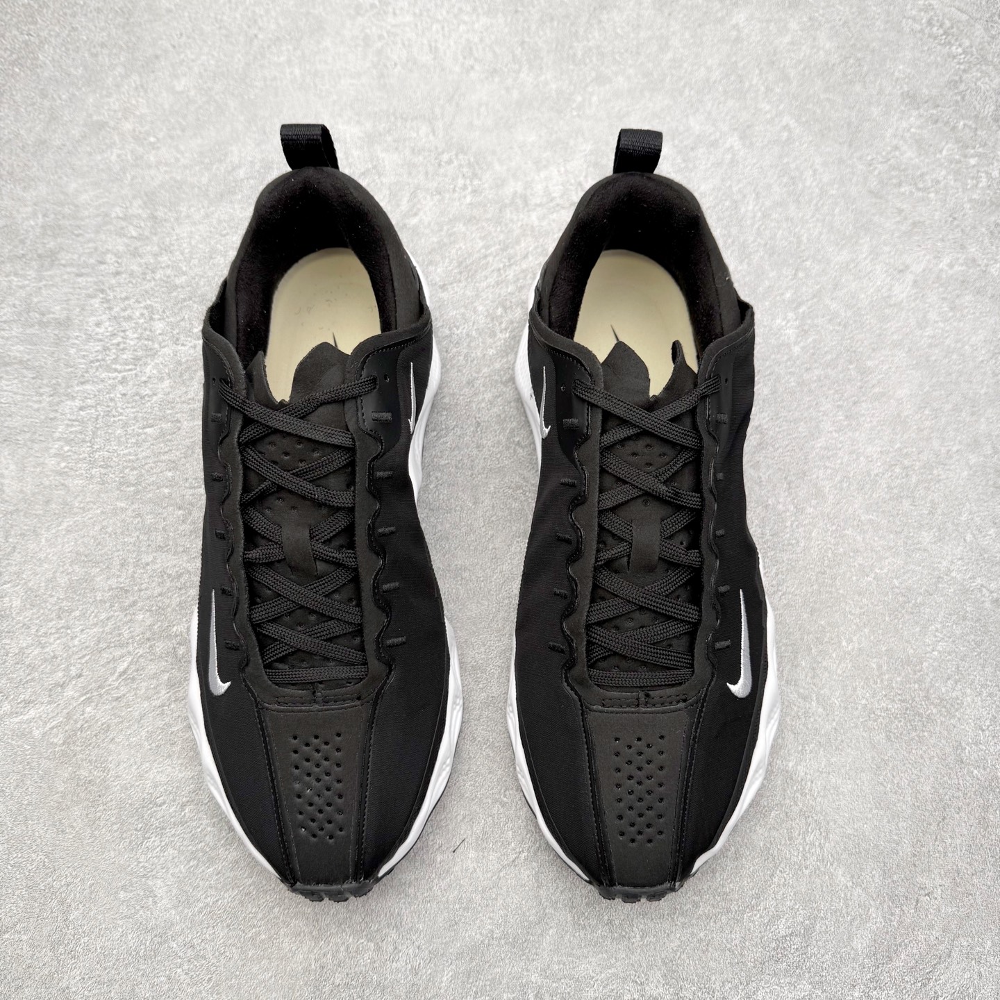 图片[2]-HYEIN SEO x NK Ava Rover 百搭舒适耐磨低帮跑步鞋 男女同款 流线型轮廓，通过轻薄物料鞋面结合 TPU 网格状支撑示人，增厚的中底材质选用 ReactX 加持，华夫外底收尾。鞋垫与后跟鞋提，克制点缀 Hyein Seo 字样。鞋垫与鞋提则采用菱形格纹的变化元素呈现。实拍调校N版已经零色差零失真 百分百还原实物色彩所见即所得 不存在货不对板色差等低级问题 选购参考实物拍摄 不混卖不参货 只用心做好货严格选品 承诺混一赔十 尺码：36 36.5 37.5 38 38.5 39 40 40.5 41 42 42.5 43 44 44.5 45-选品中心