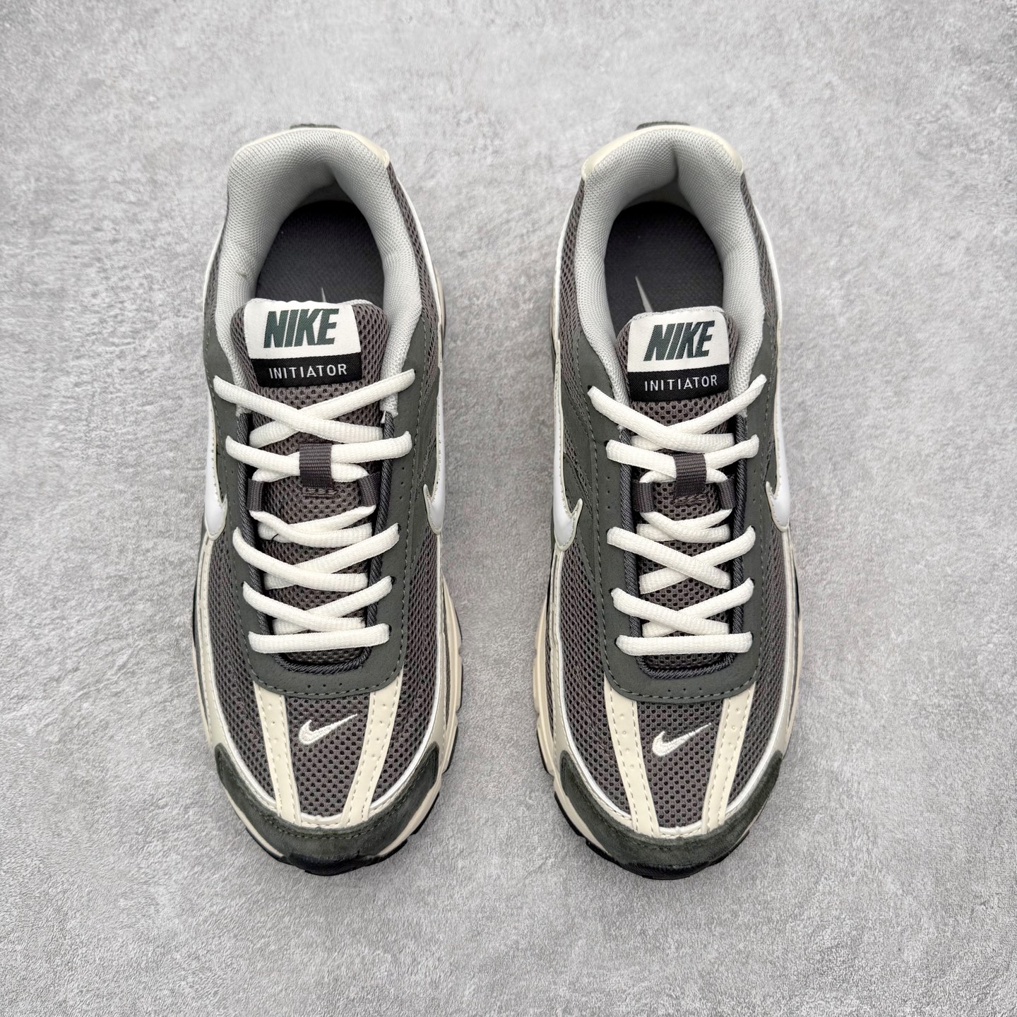 图片[2]-NK Initiator 创始者系列复古老爹鞋运动舒适复古网布合成革减震防滑耐磨低帮休闲跑步鞋 Ins爆火全新韩系古着风 回味经典 采用透气网眼鞋面和支撑覆盖层 自然运动设计的Phlyon中底用于缓冲 BRS 1000碳橡胶外底具有轻质柔韧性 牵引力和耐用性 尺码：36 36.5 37.5 38 38.5 39 40 40.5 41 42 42.5 43 44 45-选品中心