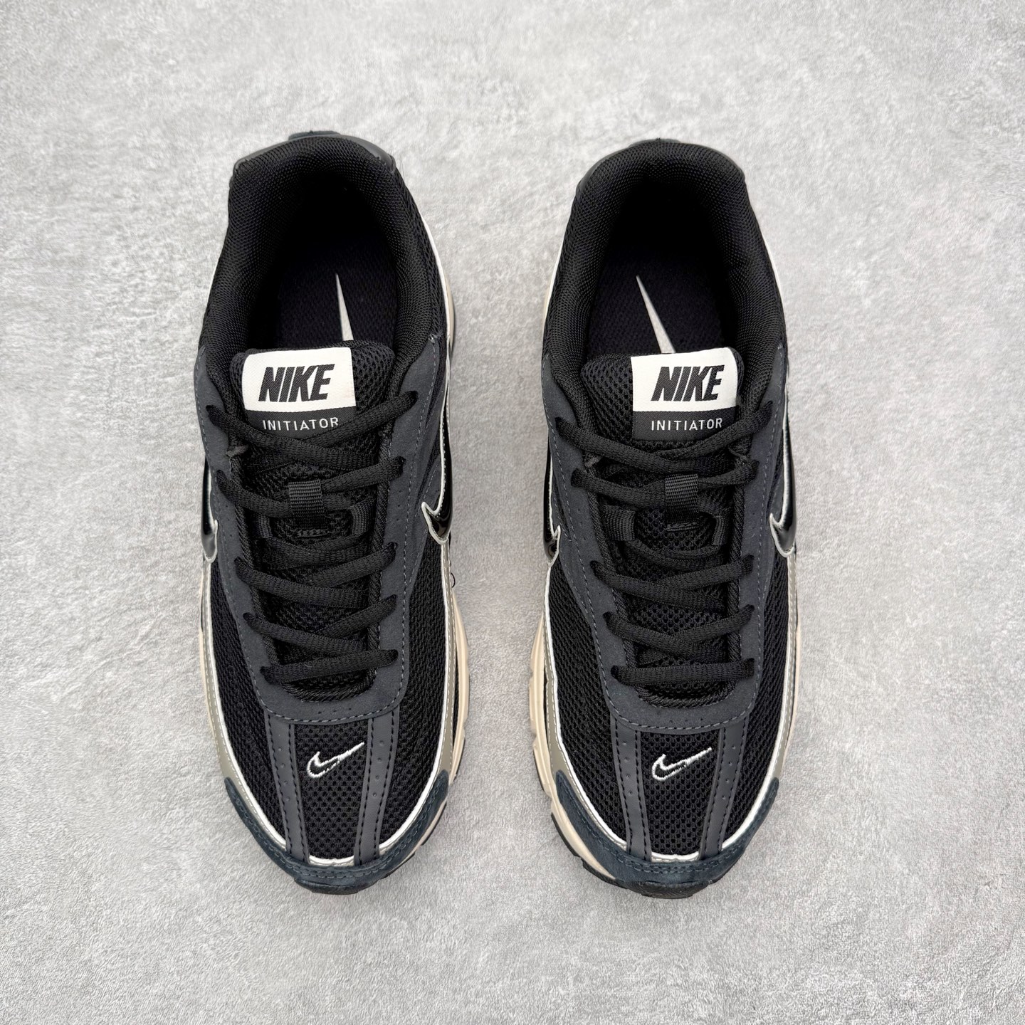 图片[2]-NK Initiator 创始者系列复古老爹鞋运动舒适复古网布合成革减震防滑耐磨低帮休闲跑步鞋 Ins爆火全新韩系古着风 回味经典 采用透气网眼鞋面和支撑覆盖层 自然运动设计的Phlyon中底用于缓冲 BRS 1000碳橡胶外底具有轻质柔韧性 牵引力和耐用性 尺码：36 36.5 37.5 38 38.5 39 40 40.5 41 42 42.5 43 44 45-选品中心