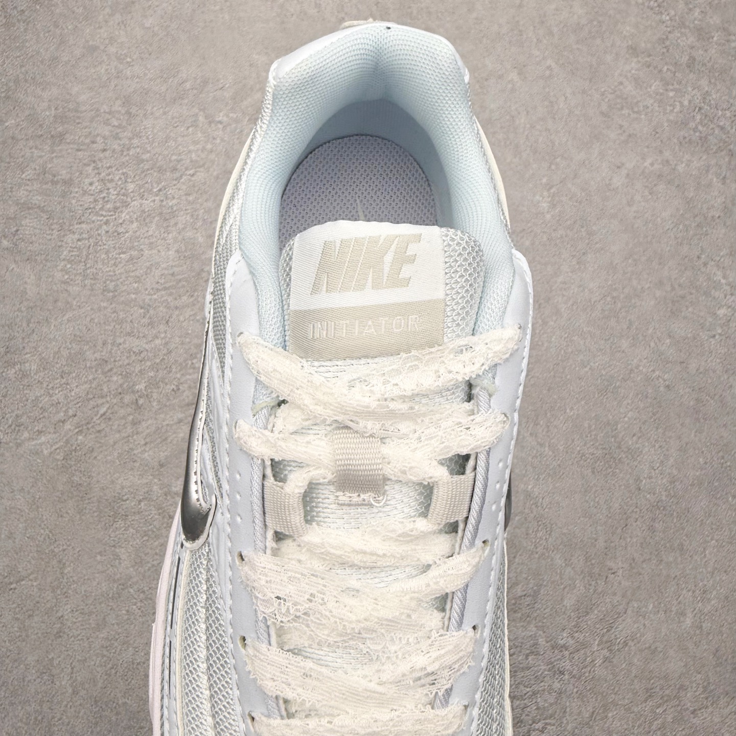 图片[5]-NK Initiator 创始者系列复古老爹鞋运动舒适复古网布合成革减震防滑耐磨低帮休闲跑步鞋 Ins爆火全新韩系古着风 回味经典 采用透气网眼鞋面和支撑覆盖层 自然运动设计的Phlyon中底用于缓冲 BRS 1000碳橡胶外底具有轻质柔韧性 牵引力和耐用性 尺码：36 36.5 37.5 38 38.5 39 40 40.5 41 42 42.5 43 44 45-选品中心