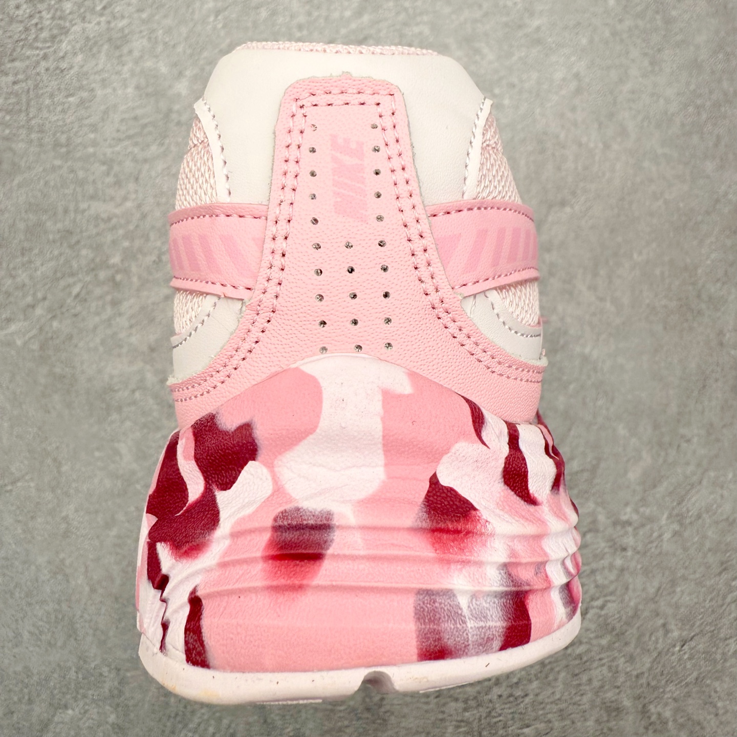 图片[8]-NK Initiator 创始者系列复古老爹鞋运动舒适复古网布合成革减震防滑耐磨低帮休闲跑步鞋 Ins爆火全新韩系古着风 回味经典 采用透气网眼鞋面和支撑覆盖层 自然运动设计的Phlyon中底用于缓冲 BRS 1000碳橡胶外底具有轻质柔韧性 牵引力和耐用性 尺码：36 36.5 37.5 38 38.5 39 40 40.5 41 42 42.5 43 44 45-选品中心