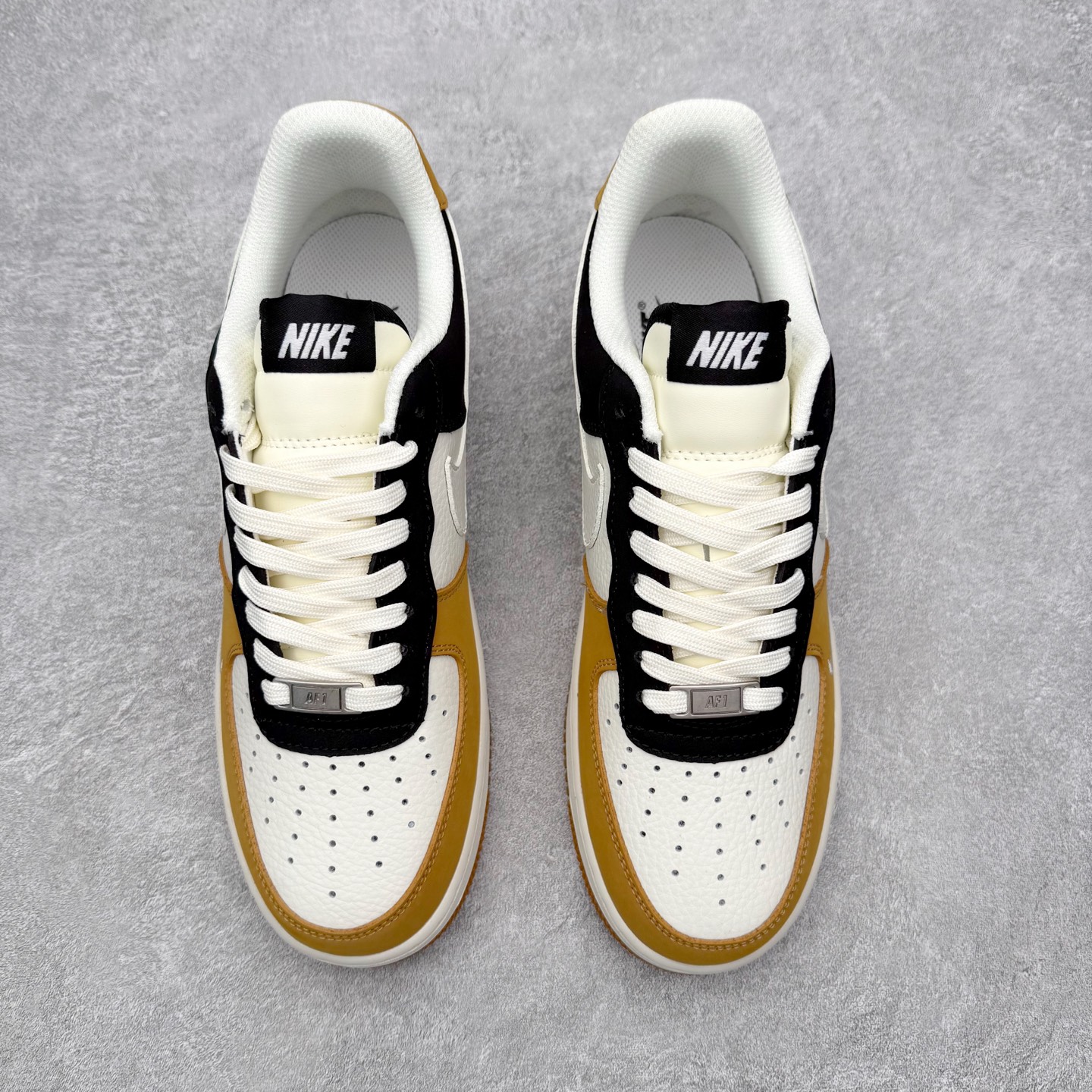 图片[2]-NK Air Force 1´07 Low 空军一号低帮百搭休闲运动板鞋 IH0687-700 柔软、弹性十足的缓震性能和出色的中底设计 横跨复古与现代的外型结合 造就出风靡全球 三十多年的Force 1 直到今天还深受青睐 实拍调校N版已经零色差零失真 百分百还原实物色彩所见即所得 不存在货不对板色差等低级问题 选购参考实物拍摄 不混卖不参货 只用心做好货严格选品 承诺混一赔十 尺码：36 36.5 37.5 38 38.5 39 40 40.5 41 42 42.5 43 44 44.5 45-选品中心