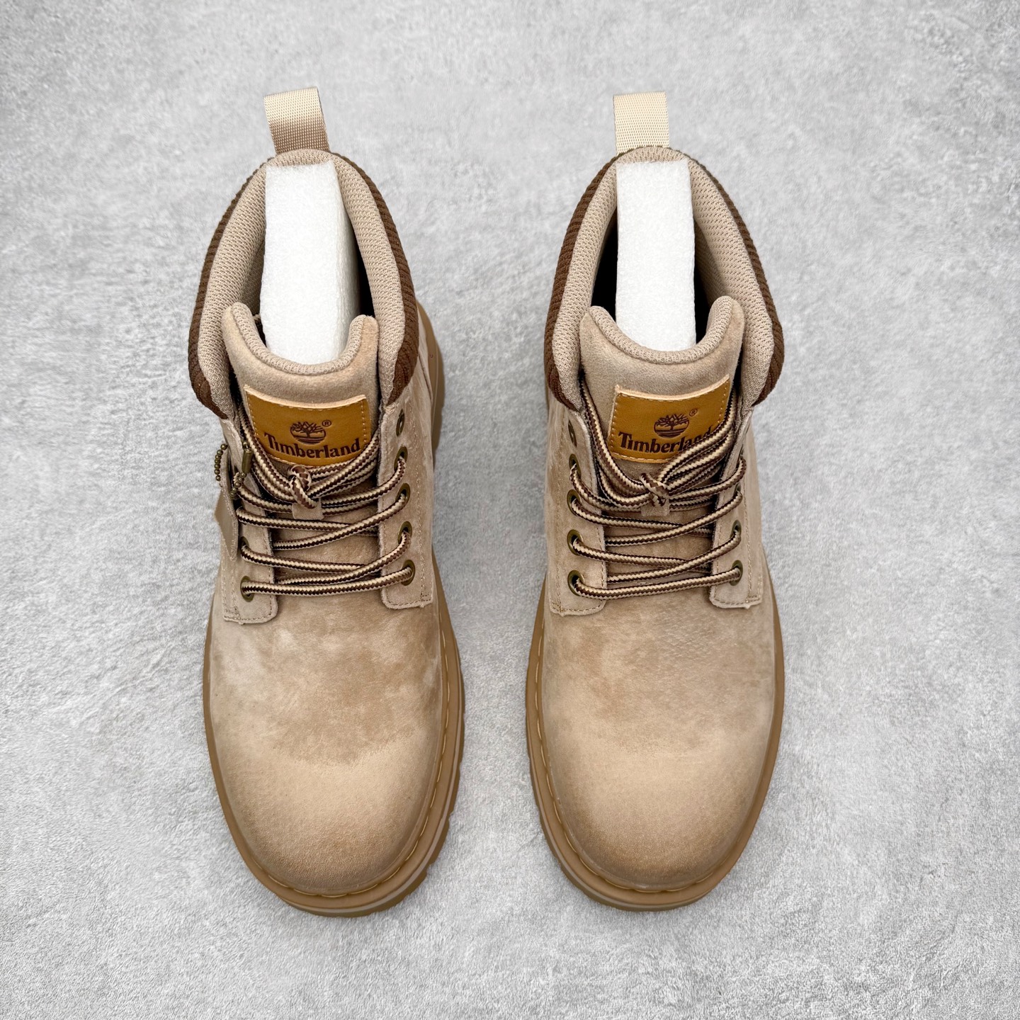 图片[2]-＃福利特价 Timberland添柏岚/天伯伦户外中帮休闲大黄靴系列 广东大厂品质 原盒原包装 面料采用意大利🇮🇹顶级磨砂细纹牛皮 搭配防臭防腐真皮乳胶鞋垫 给您完美的穿着体验 质量考究耐穿 型男必备 专治不帅 高品质脚感一流 尺码：38 39 40 41 42 43 44（皮鞋码）-选品中心