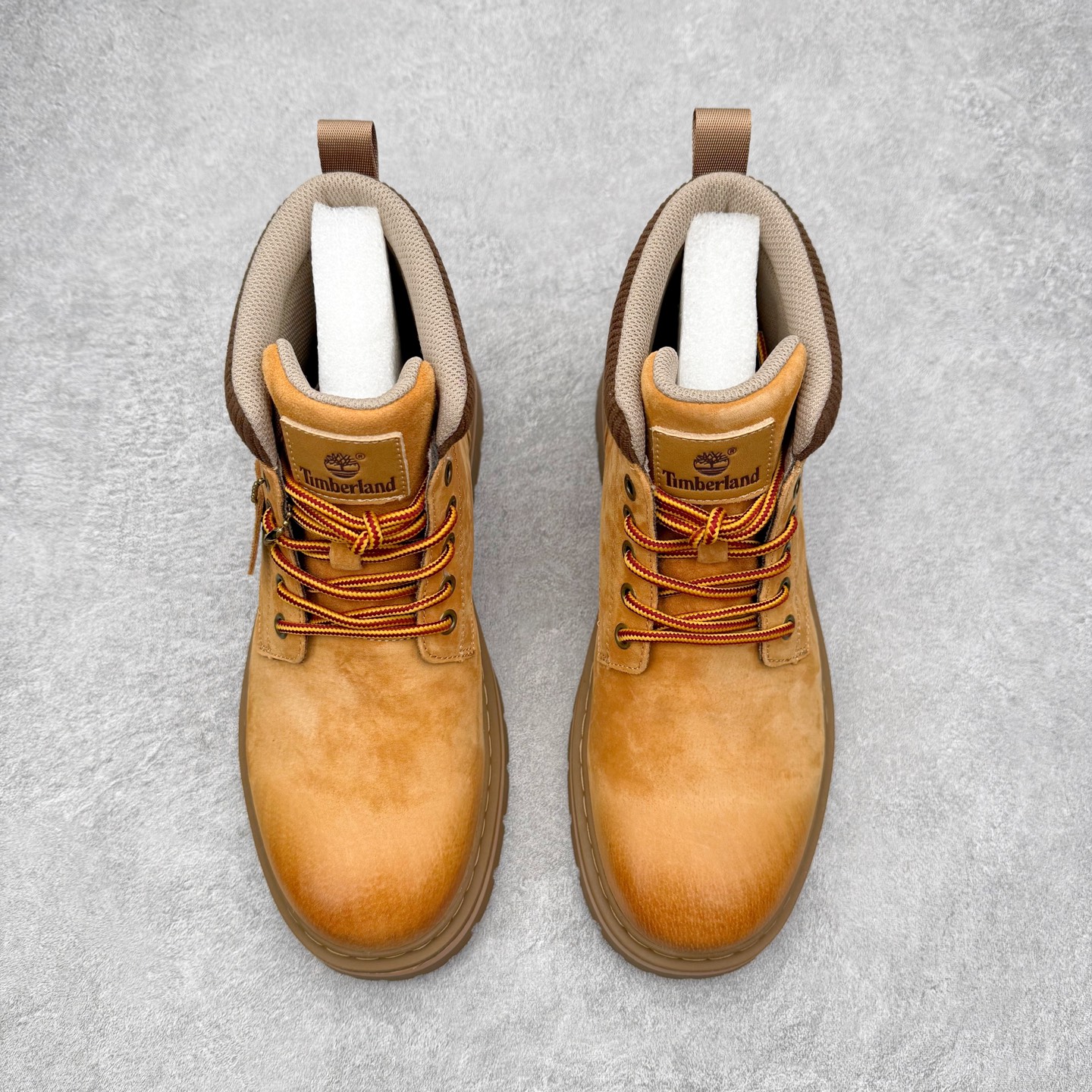 图片[2]-＃福利特价 Timberland添柏岚/天伯伦户外中帮休闲大黄靴系列 广东大厂品质 原盒原包装 面料采用意大利🇮🇹顶级磨砂细纹牛皮 搭配防臭防腐真皮乳胶鞋垫 给您完美的穿着体验 质量考究耐穿 型男必备 专治不帅 高品质脚感一流 尺码：38 39 40 41 42 43 44（皮鞋码）-选品中心