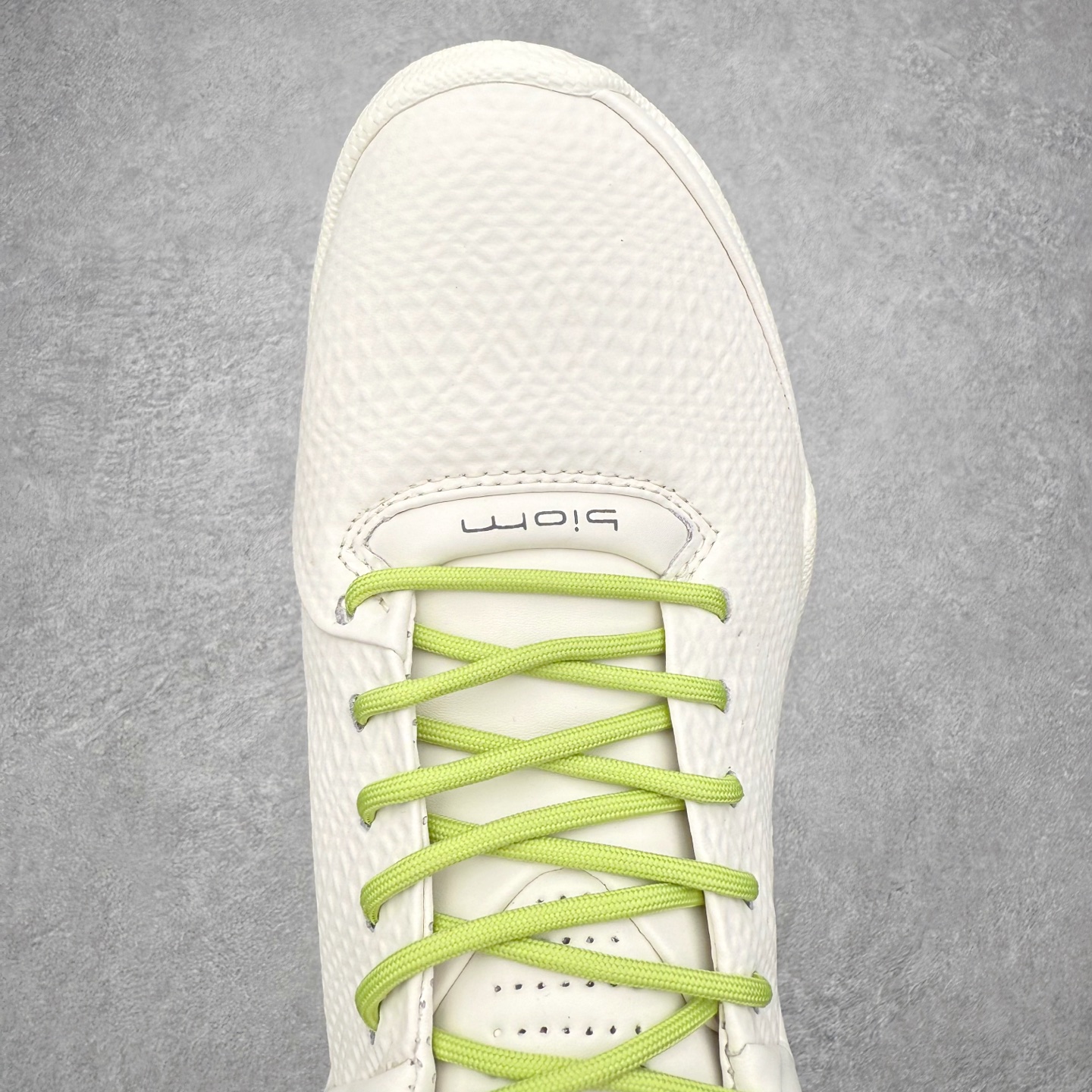 图片[4]-ECCO爱步跑步鞋百搭舒适 秋冬新款厚底休闲运动鞋男鞋 灵动系列 黄景瑜同款 品质牛皮鞋面，轻盈柔韧 具有良好的透气性 细腻柔软 简约系带设计 可自由调节松紧 贴合脚型 PU泡沫橡胶大底 抓地力强 具有良好的防滑耐磨性 时尚简约 休闲百搭 尺码：38 39 40 41 42 43 44 （皮鞋码）-选品中心