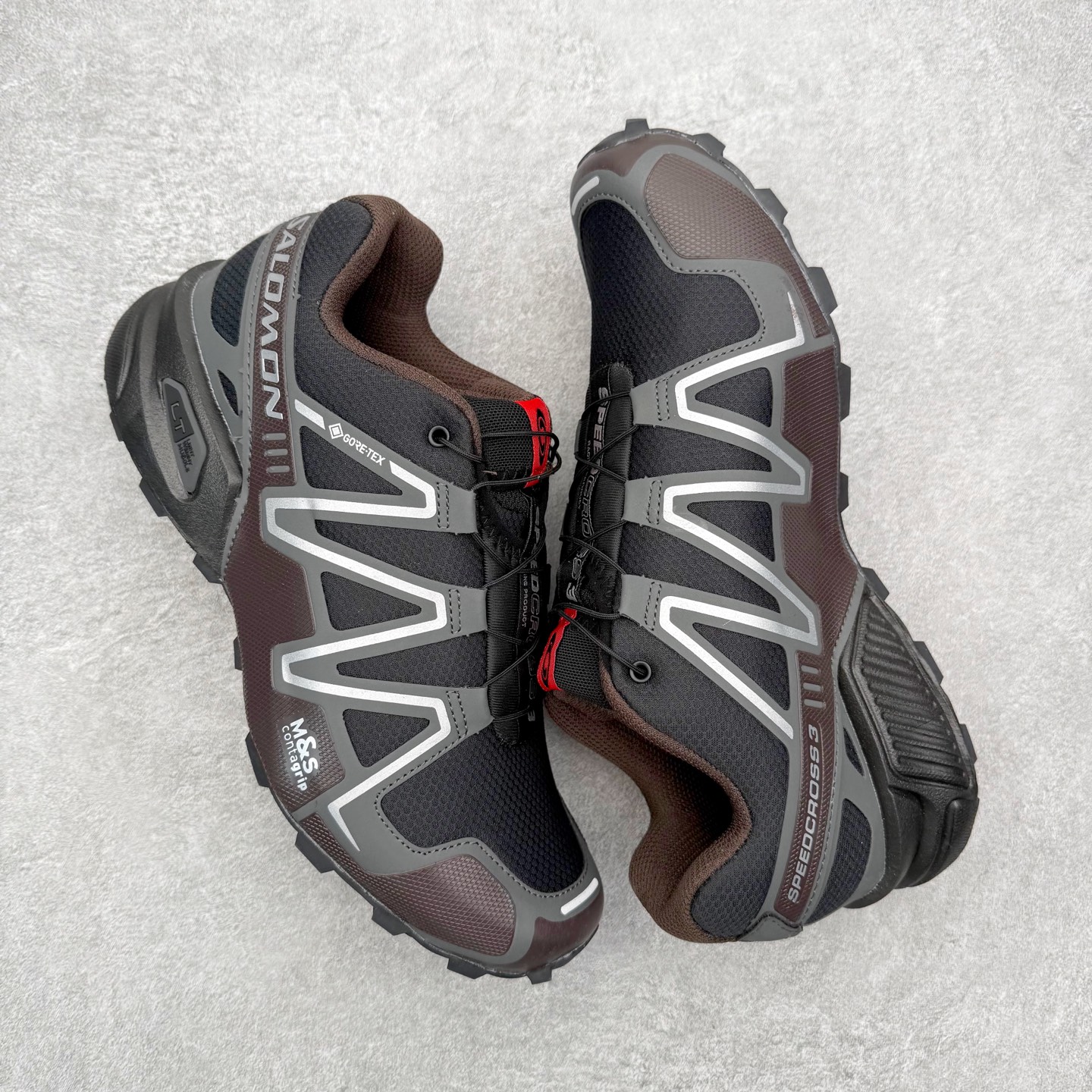 图片[3]-SALOMON 萨洛蒙 Speedcross 3 舒适轻盈减震包裹性支撑耐磨轻便低帮生活休闲鞋 男女同款 SALOMON诞生于1947年的法国阿尔卑斯山区，全球知名的户外运动品牌。一直致力于推动滑雪、越野跑等山地运动的发展及产品的进步。其产品设计致力于追求创新和发掘产品的性能极限，帮助喜欢自由的人在山地间不断挑战自我。实拍调校N版已经零色差零失真 百分百还原实物色彩所见即所得 不存在货不对板色差等低级问题 选购参考实物拍摄 不混卖不参货 只用心做好货严格选品 承诺混一赔十 尺码：36 36.5 37.5 38 38.5 39 40 40.5 41 42 42.5 43 44 44.5 45-选品中心