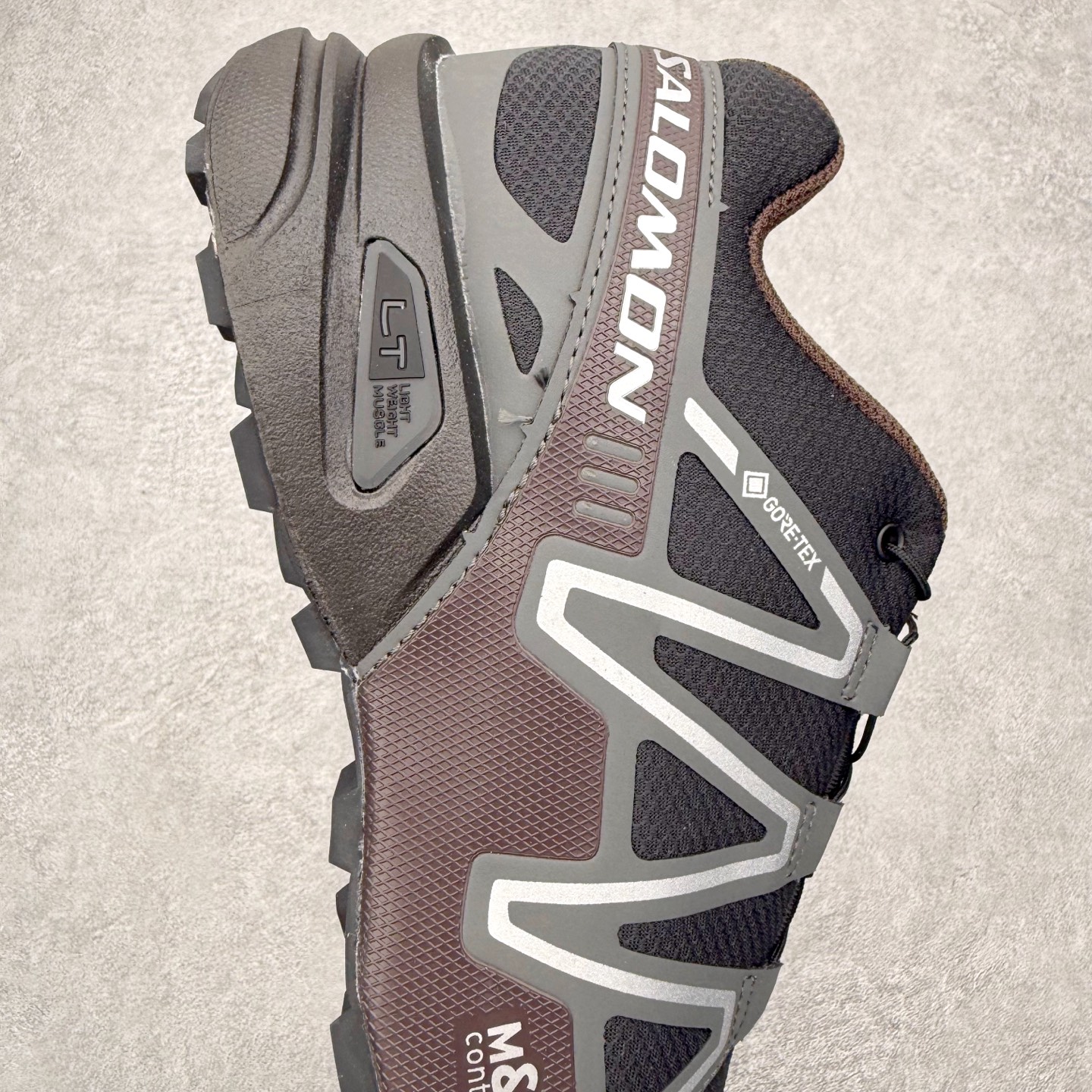 图片[6]-SALOMON 萨洛蒙 Speedcross 3 舒适轻盈减震包裹性支撑耐磨轻便低帮生活休闲鞋 男女同款 SALOMON诞生于1947年的法国阿尔卑斯山区，全球知名的户外运动品牌。一直致力于推动滑雪、越野跑等山地运动的发展及产品的进步。其产品设计致力于追求创新和发掘产品的性能极限，帮助喜欢自由的人在山地间不断挑战自我。实拍调校N版已经零色差零失真 百分百还原实物色彩所见即所得 不存在货不对板色差等低级问题 选购参考实物拍摄 不混卖不参货 只用心做好货严格选品 承诺混一赔十 尺码：36 36.5 37.5 38 38.5 39 40 40.5 41 42 42.5 43 44 44.5 45-选品中心