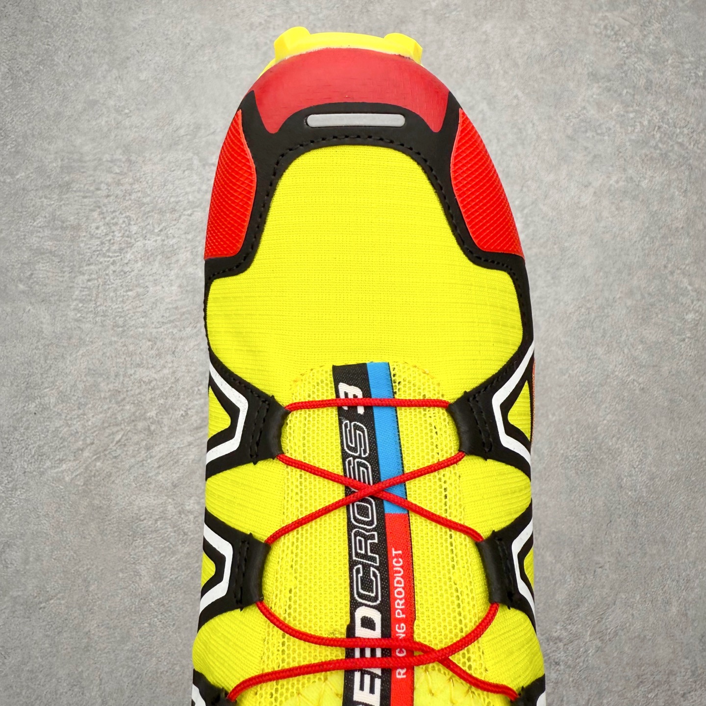 图片[4]-SALOMON 萨洛蒙 Speedcross 3 舒适轻盈减震包裹性支撑耐磨轻便低帮生活休闲鞋 男女同款 SALOMON诞生于1947年的法国阿尔卑斯山区，全球知名的户外运动品牌。一直致力于推动滑雪、越野跑等山地运动的发展及产品的进步。其产品设计致力于追求创新和发掘产品的性能极限，帮助喜欢自由的人在山地间不断挑战自我。实拍调校N版已经零色差零失真 百分百还原实物色彩所见即所得 不存在货不对板色差等低级问题 选购参考实物拍摄 不混卖不参货 只用心做好货严格选品 承诺混一赔十 尺码：36 36.5 37.5 38 38.5 39 40 40.5 41 42 42.5 43 44 44.5 45-选品中心