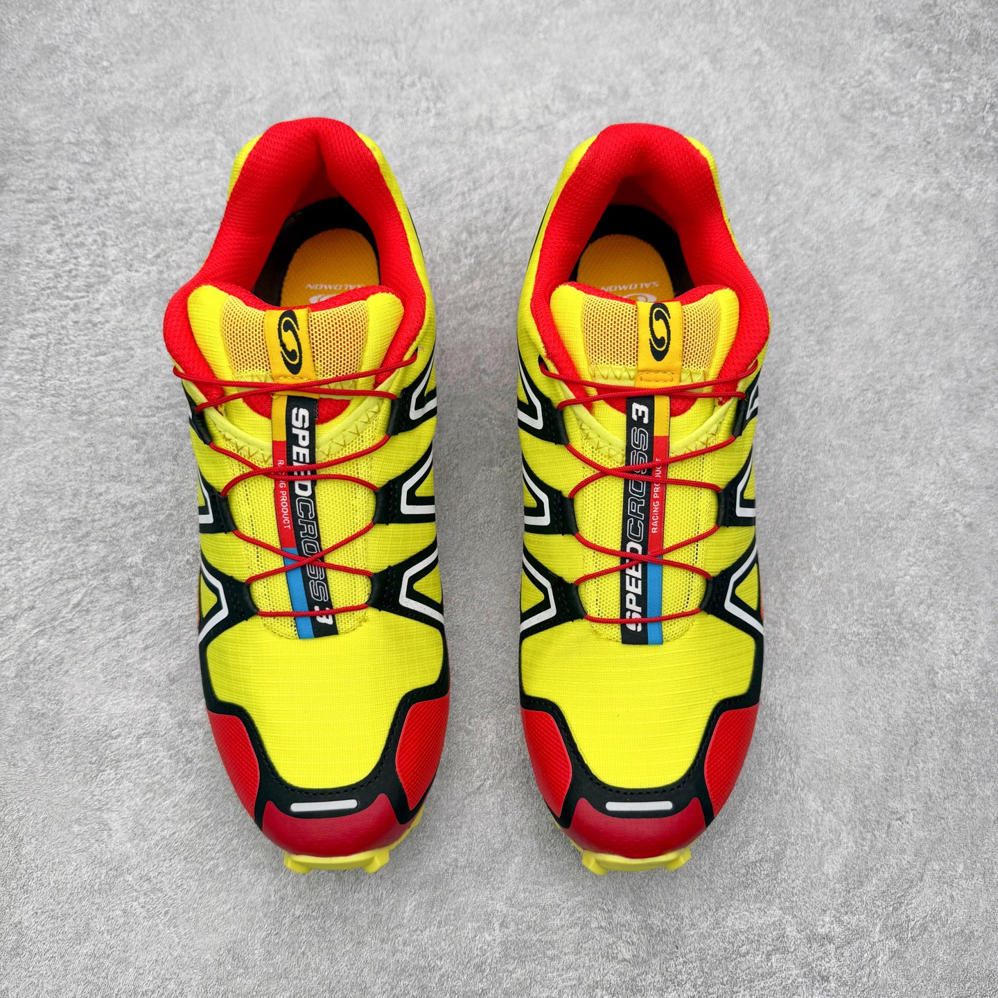 图片[2]-SALOMON 萨洛蒙 Speedcross 3 舒适轻盈减震包裹性支撑耐磨轻便低帮生活休闲鞋 男女同款 SALOMON诞生于1947年的法国阿尔卑斯山区，全球知名的户外运动品牌。一直致力于推动滑雪、越野跑等山地运动的发展及产品的进步。其产品设计致力于追求创新和发掘产品的性能极限，帮助喜欢自由的人在山地间不断挑战自我。实拍调校N版已经零色差零失真 百分百还原实物色彩所见即所得 不存在货不对板色差等低级问题 选购参考实物拍摄 不混卖不参货 只用心做好货严格选品 承诺混一赔十 尺码：36 36.5 37.5 38 38.5 39 40 40.5 41 42 42.5 43 44 44.5 45-选品中心