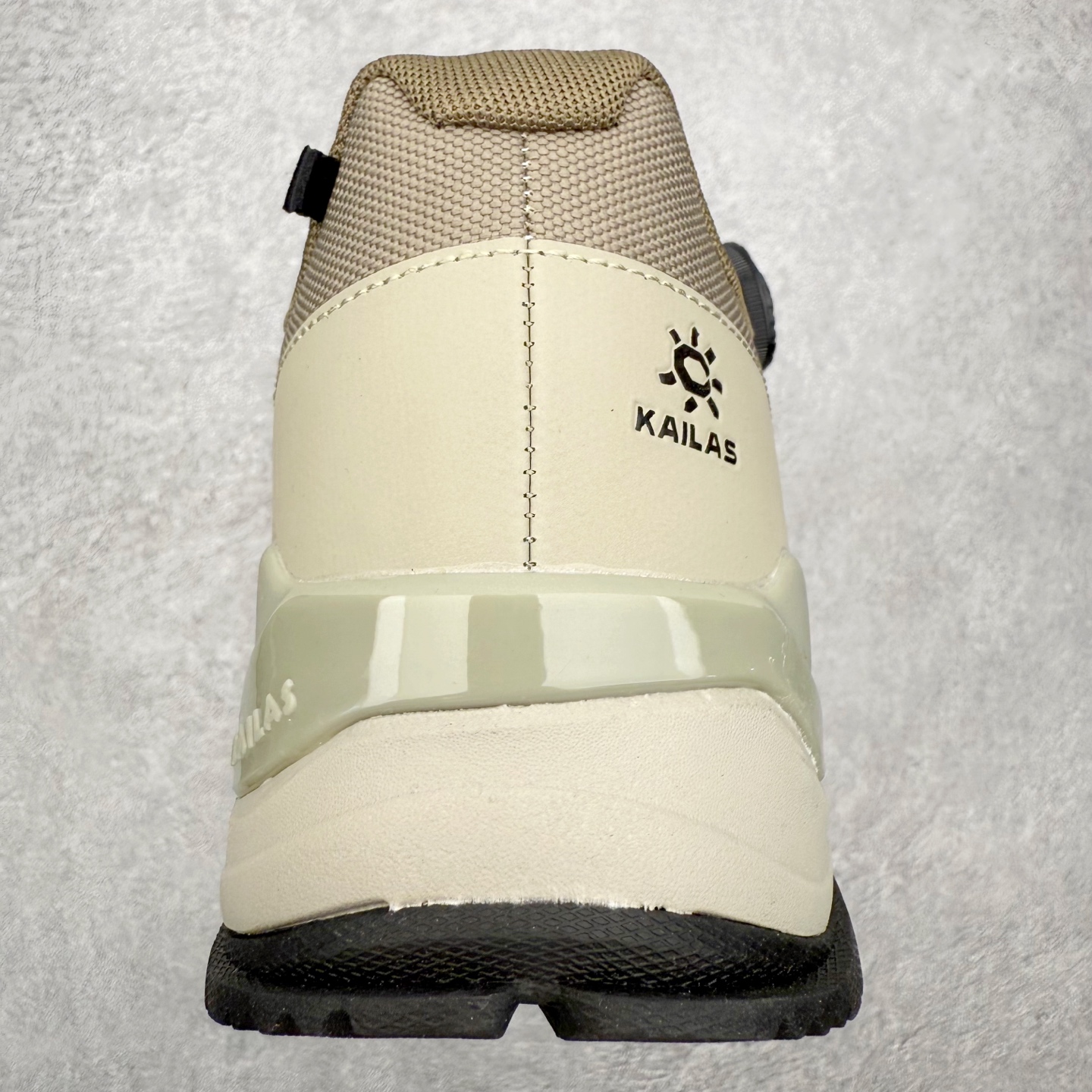 图片[8]-＃K版 KAILAS 凯乐石 界山户外运动舒适时尚防滑透气低帮登山徒步鞋 KAILAS凯乐石品牌是全球三大全系攀登品牌之一，于2003年创立于中国广州，致力于为有攀登梦想的户外运动员及爱好者，研发制造功能性专业装备，满足他们在极限环境下安全舒适的需求，凯乐石专注于科技面料的开发及专业功能设计，产品线覆盖登山、攀岩、徒步、越野跑山、露营、旅行等多项户外运动，通过运动员的测试反馈，不断进化迭代，产品荣获国内外大奖71座，发明专利21个，更突破性的自主研发攀登器械，打造出中国的攀登硬实力。实拍调校N版已经零色差零失真 百分百还原实物色彩所见即所得 不存在货不对板色差等低级问题 选购参考实物拍摄 不混卖不参货 只用心做好货严格选品 承诺混一赔十 尺码：36 36.5 37.5 38 38.5 39 40 40.5 41 42 42.5 43 44 44.5 45-选品中心