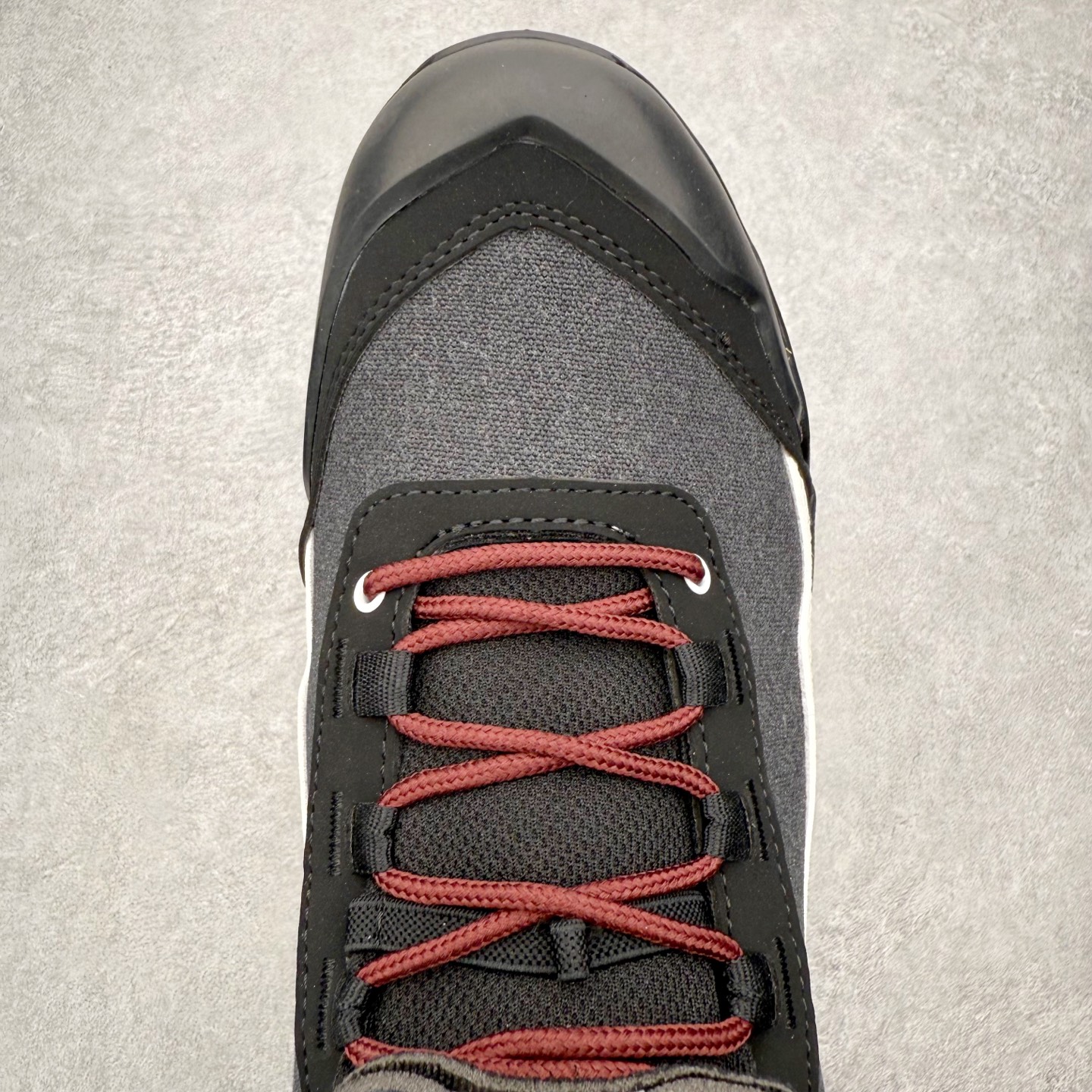 图片[4]-SALOMON萨洛蒙 X-ALP ESILL GR10K 舒适百搭防滑低帮户外功能鞋 男女同款 SALOMON诞生于1947年的法国阿尔卑斯山区，全球知名的户外运动品牌。一直致力于推动滑雪、越野跑等山地运动的发展及产品的进步。其产品设计致力于追求创新和发掘产品的性能极限，帮助喜欢自由的人在山地间不断挑战自我。实拍调校N版已经零色差零失真 百分百还原实物色彩所见即所得 不存在货不对板色差等低级问题 选购参考实物拍摄 不混卖不参货 只用心做好货严格选品 承诺混一赔十 尺码：36 36.5 37.5 38 38.5 39 40 40.5 41 42 42.5 43 44 44.5 45-选品中心