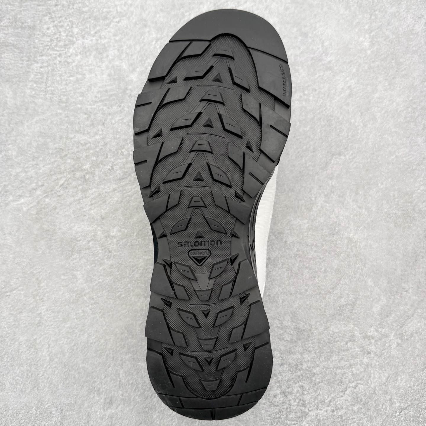 图片[9]-SALOMON萨洛蒙 X-ALP ESILL GR10K 舒适百搭防滑低帮户外功能鞋 男女同款 SALOMON诞生于1947年的法国阿尔卑斯山区，全球知名的户外运动品牌。一直致力于推动滑雪、越野跑等山地运动的发展及产品的进步。其产品设计致力于追求创新和发掘产品的性能极限，帮助喜欢自由的人在山地间不断挑战自我。实拍调校N版已经零色差零失真 百分百还原实物色彩所见即所得 不存在货不对板色差等低级问题 选购参考实物拍摄 不混卖不参货 只用心做好货严格选品 承诺混一赔十 尺码：36 36.5 37.5 38 38.5 39 40 40.5 41 42 42.5 43 44 44.5 45-选品中心