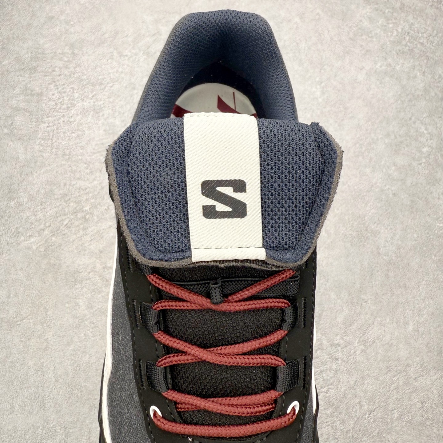 图片[5]-SALOMON萨洛蒙 X-ALP ESILL GR10K 舒适百搭防滑低帮户外功能鞋 男女同款 SALOMON诞生于1947年的法国阿尔卑斯山区，全球知名的户外运动品牌。一直致力于推动滑雪、越野跑等山地运动的发展及产品的进步。其产品设计致力于追求创新和发掘产品的性能极限，帮助喜欢自由的人在山地间不断挑战自我。实拍调校N版已经零色差零失真 百分百还原实物色彩所见即所得 不存在货不对板色差等低级问题 选购参考实物拍摄 不混卖不参货 只用心做好货严格选品 承诺混一赔十 尺码：36 36.5 37.5 38 38.5 39 40 40.5 41 42 42.5 43 44 44.5 45-选品中心