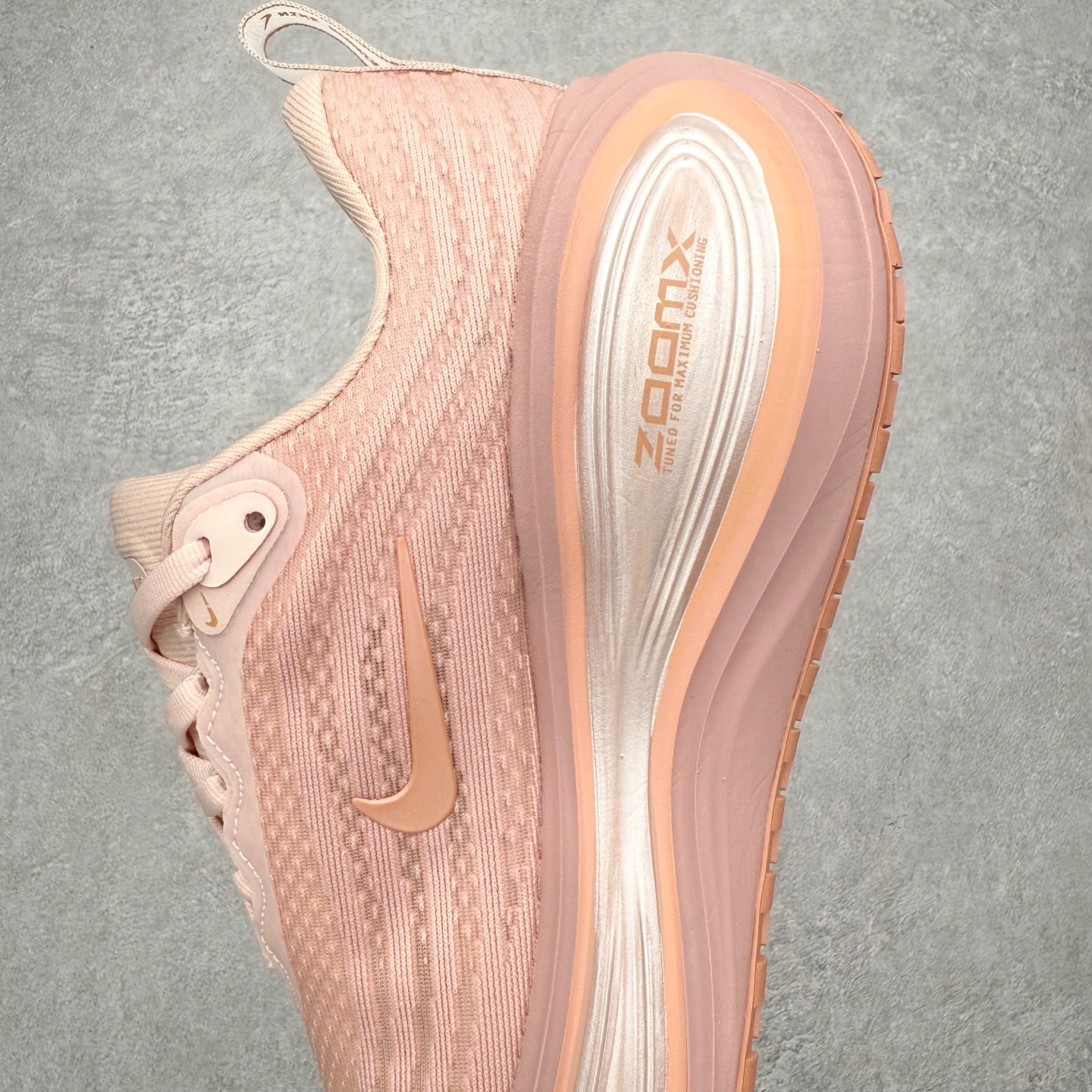 图片[7]-NK Vomero Plus 时尚舒适 网布防滑耐磨 低帮跑步鞋 实拍调校N版已经零色差零失真 百分百还原实物色彩所见即所得 不存在货不对板色差等低级问题 选购参考实物拍摄 不混卖不参货 只用心做好货严格选品 承诺混一赔十 尺码：36 36.5 37.5 38 38.5 39 40 40.5 41 42 42.5 43 44 44.5 45-选品中心