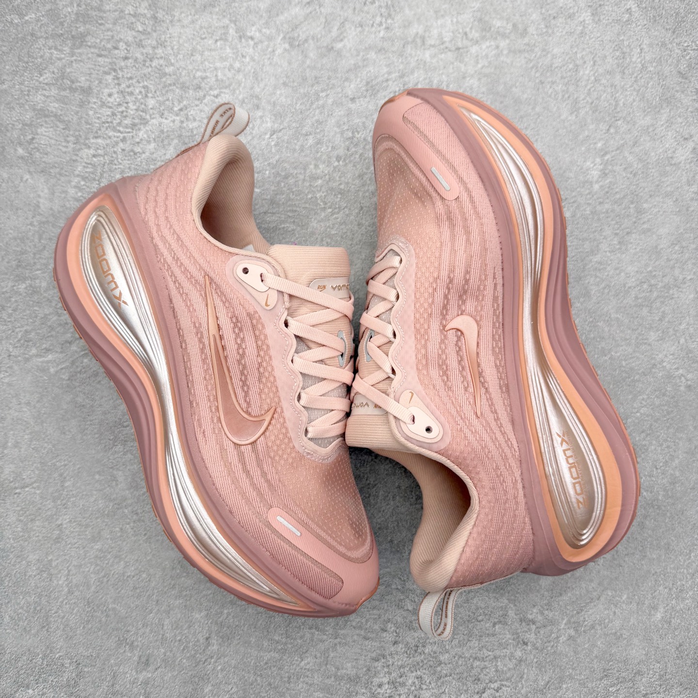 图片[3]-NK Vomero Plus 时尚舒适 网布防滑耐磨 低帮跑步鞋 实拍调校N版已经零色差零失真 百分百还原实物色彩所见即所得 不存在货不对板色差等低级问题 选购参考实物拍摄 不混卖不参货 只用心做好货严格选品 承诺混一赔十 尺码：36 36.5 37.5 38 38.5 39 40 40.5 41 42 42.5 43 44 44.5 45-选品中心