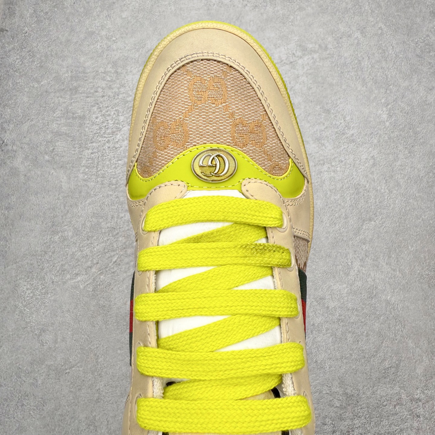 图片[4]-Gucci 古驰 Screener 运动休闲时装奢侈品系列 GG珐琅扣 擦脏做旧小脏鞋 高端零售海淘商家混卖版本 东莞纯原品质 原鞋对照工艺生产 原厂一致色泽度玛瑙珐琅GG扣 原版一致鞋舌鞋带处擦脏工艺 全套原版包装外盒配件 意大利进口磨砂头层牛皮 后跟原版一致哑光丝印烫金字体 全网独家复刻细节 ）同源出厂真丝绸防尘鞋套袋 原装雪梨形超软沙绒纸团，工艺无缝细空胶技术，原版一致私模开发大底 尺码：35 36 37 38 39 40 41 42 43 44 45-选品中心