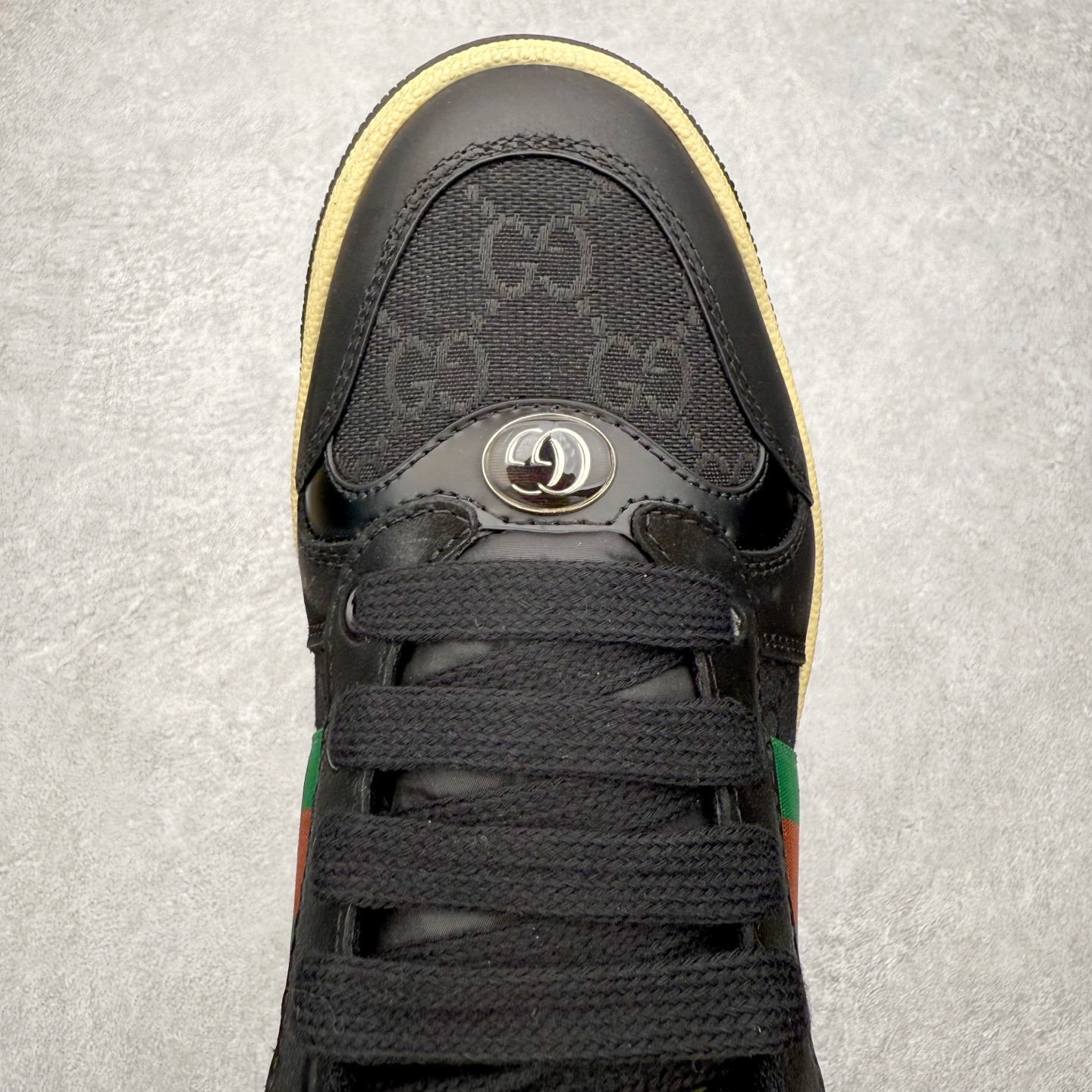 图片[4]-Gucci 古驰 Screener 运动休闲时装奢侈品系列 GG珐琅扣 擦脏做旧小脏鞋 高端零售海淘商家混卖版本 东莞纯原品质 原鞋对照工艺生产 原厂一致色泽度玛瑙珐琅GG扣 原版一致鞋舌鞋带处擦脏工艺 全套原版包装外盒配件 意大利进口磨砂头层牛皮 后跟原版一致哑光丝印烫金字体 全网独家复刻细节 ）同源出厂真丝绸防尘鞋套袋 原装雪梨形超软沙绒纸团，工艺无缝细空胶技术，原版一致私模开发大底 尺码：35 36 37 38 39 40 41 42 43 44 45-选品中心