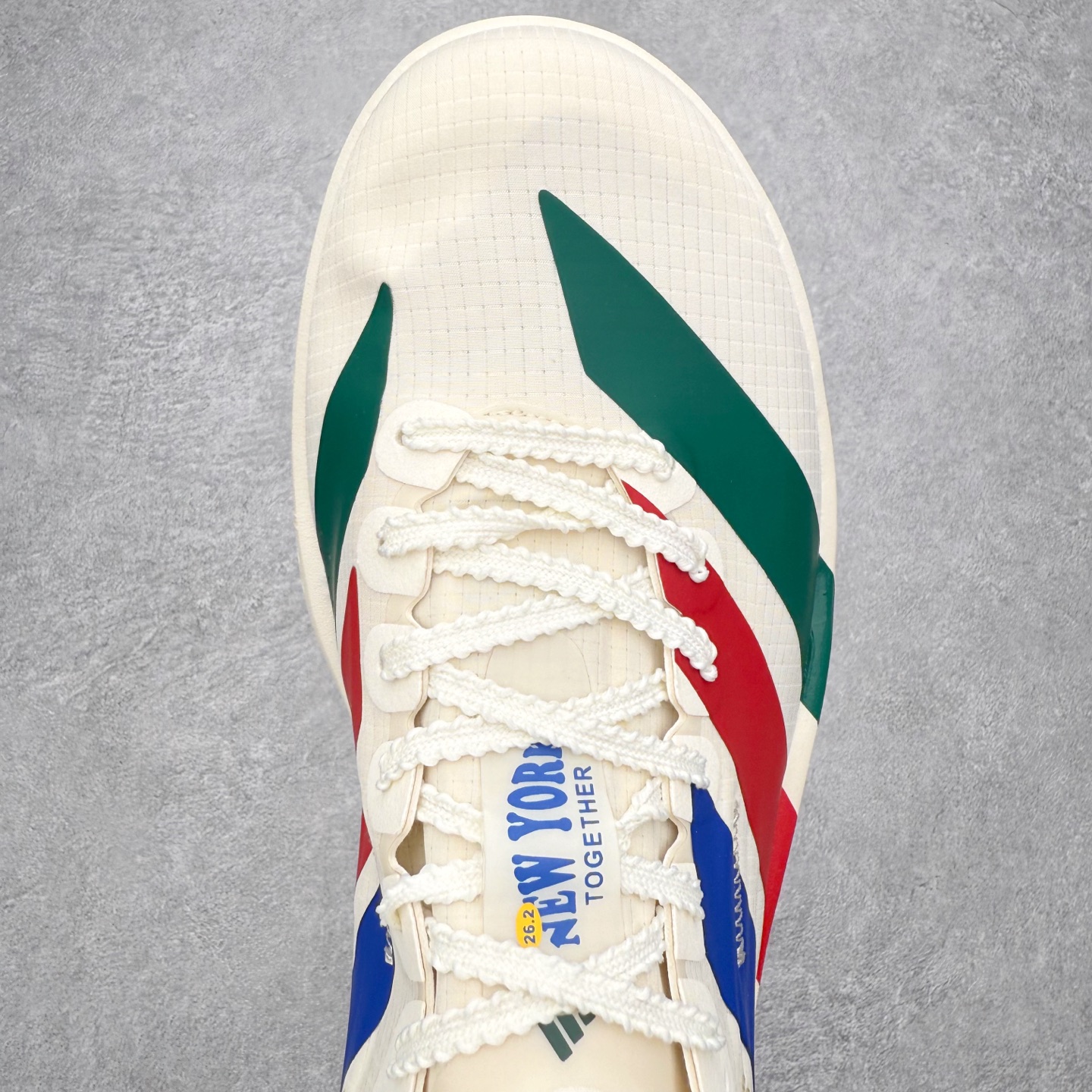 图片[4]-AD Adizero Adios Pro 5 马拉松竞速专业跑鞋 KI8295 CELERMESH针织网面非常轻薄 纤维间的缝隙很大 可以保证跑步时的透气、排汗效果 鞋舌直接与两侧的内衬和鞋底连接在一起 在跑步过程中不会被鞋舌的左右移动所困扰 在标准鞋带孔的基础上再拓宽一组鞋带孔 适合不同脚型的需求 突破性 EnergyRods 技术，有助于跑者实现更好的成绩 中底独特的LIGHTSTRIKE PRO泡棉材质 微弹感觉在跑步过程中给予了良好的支撑体验 对于顶级精英和高水平进阶跑者来说 ADIOS PRO是一双值得信赖的竞速比赛用鞋 尺码：36 36.5 37.5 38 38.5 39 40 40.5 41 42 42.5 43 44 44.5 45-选品中心