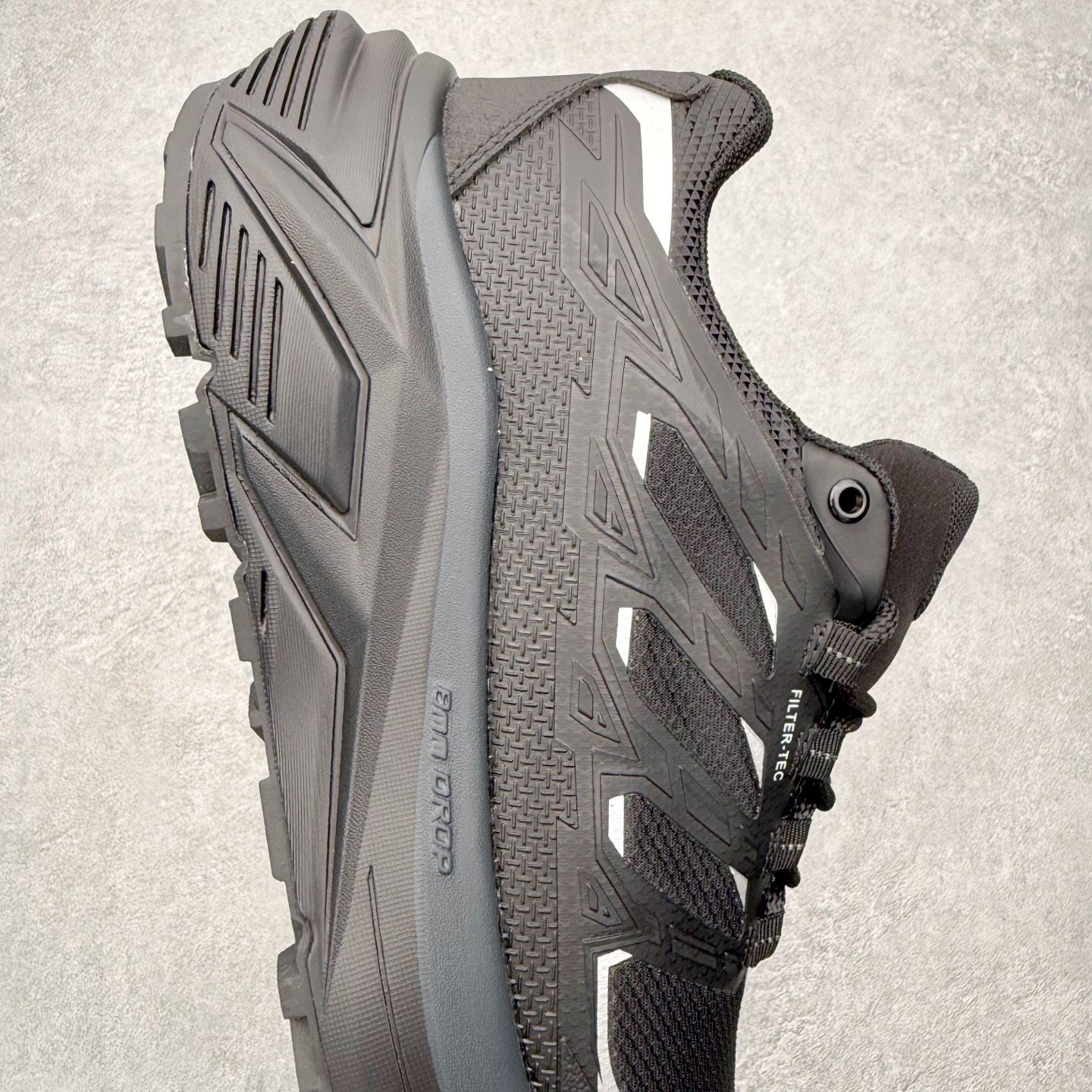 图片[6]-＃K版 凯乐石KAILAS 远征 MAX FLT 运动户外 防滑防水透气 低帮 登山徒步鞋 KAILAS凯乐石品牌是全球三大全系攀登品牌之一，于2003年创立于中国广州，致力于为有攀登梦想的户外运动员及爱好者，研发制造功能性专业装备，满足他们在极限环境下安全舒适的需求，凯乐石专注于科技面料的开发及专业功能设计，产品线覆盖登山、攀岩、徒步、越野跑山、露营、旅行等多项户外运动，通过运动员的测试反馈，不断进化迭代，产品荣获国内外大奖71座，发明专利21个，更突破性的自主研发攀登器械，打造出中国的攀登硬实力。实拍调校N版已经零色差零失真 百分百还原实物色彩所见即所得 不存在货不对板色差等低级问题 选购参考实物拍摄 不混卖不参货 只用心做好货严格选品 承诺混一赔十 尺码：36 36.5 37.5 38 38.5 39 39.5 40 40.5 41 41.5 42 42.5 43 44 44.5 45-选品中心