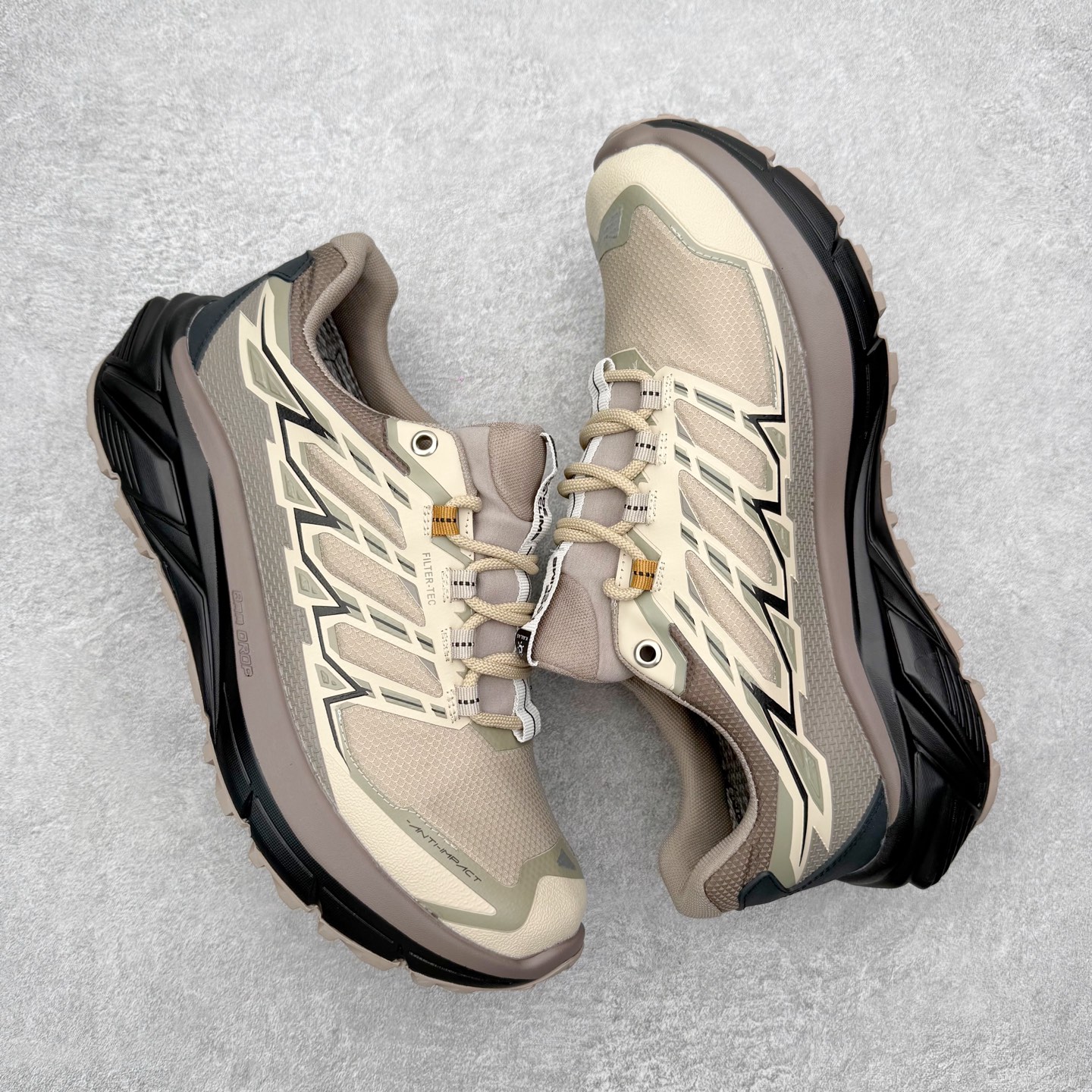 图片[3]-＃K版 凯乐石KAILAS 远征 MAX FLT 运动户外 防滑防水透气 低帮 登山徒步鞋 KAILAS凯乐石品牌是全球三大全系攀登品牌之一，于2003年创立于中国广州，致力于为有攀登梦想的户外运动员及爱好者，研发制造功能性专业装备，满足他们在极限环境下安全舒适的需求，凯乐石专注于科技面料的开发及专业功能设计，产品线覆盖登山、攀岩、徒步、越野跑山、露营、旅行等多项户外运动，通过运动员的测试反馈，不断进化迭代，产品荣获国内外大奖71座，发明专利21个，更突破性的自主研发攀登器械，打造出中国的攀登硬实力。实拍调校N版已经零色差零失真 百分百还原实物色彩所见即所得 不存在货不对板色差等低级问题 选购参考实物拍摄 不混卖不参货 只用心做好货严格选品 承诺混一赔十 尺码：36 36.5 37.5 38 38.5 39 39.5 40 40.5 41 41.5 42 42.5 43 44 44.5 45-选品中心