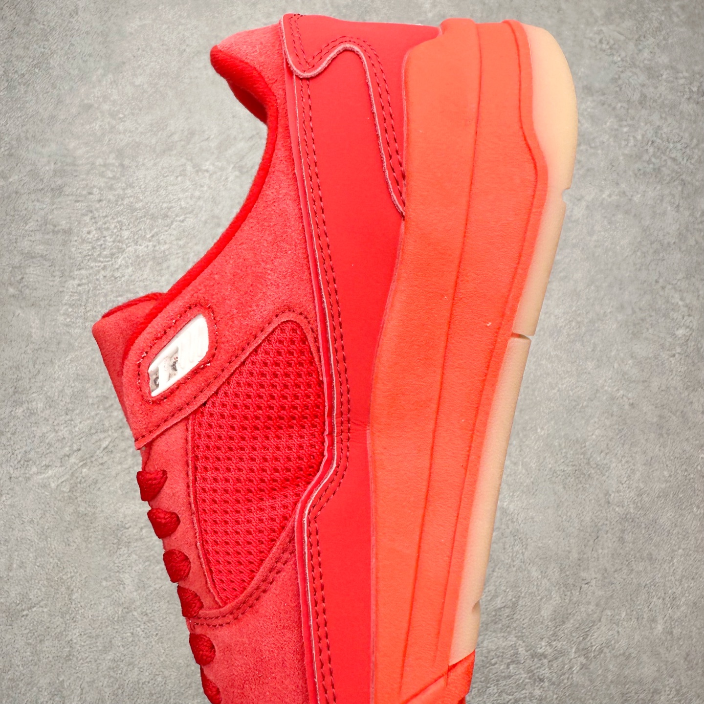 图片[7]-＃福利特价 Air Jordan AJ Flight Court 乔丹低帮复古篮球鞋 设计简约又不失复古韵味鞋内的鞋垫柔软且有弹性 能够很好地缓冲落地时的冲击力鞋面的材质贴合脚部 鞋底的纹路设计合理 抓地力很强 尺码： 36 36.5 37.5 38 38.5 39 40 40.5 41 42 42.5 43 44 45 46-选品中心