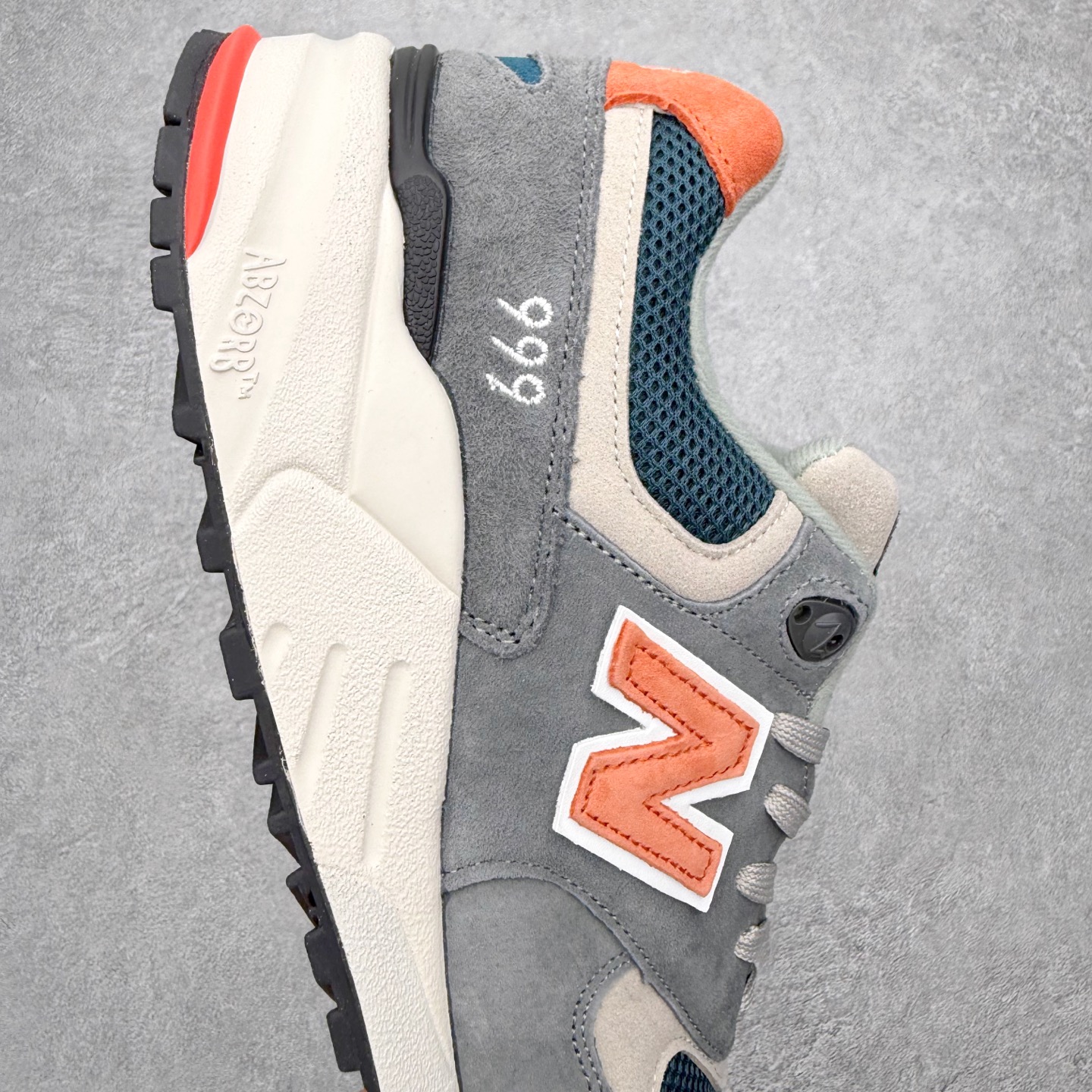 图片[6]-New Balance NB999系列 美潮高端原装原装套楦 真正的正品修长鞋型 早期外围实体充正案例无数 外贸客户指定订单前后掌分段组合大底 内置科技软底 缓震效果极佳日系潮人必备款 尺码同步专柜 尺码：39.5 40 40.5 41.5 42 42.5 43 44-选品中心