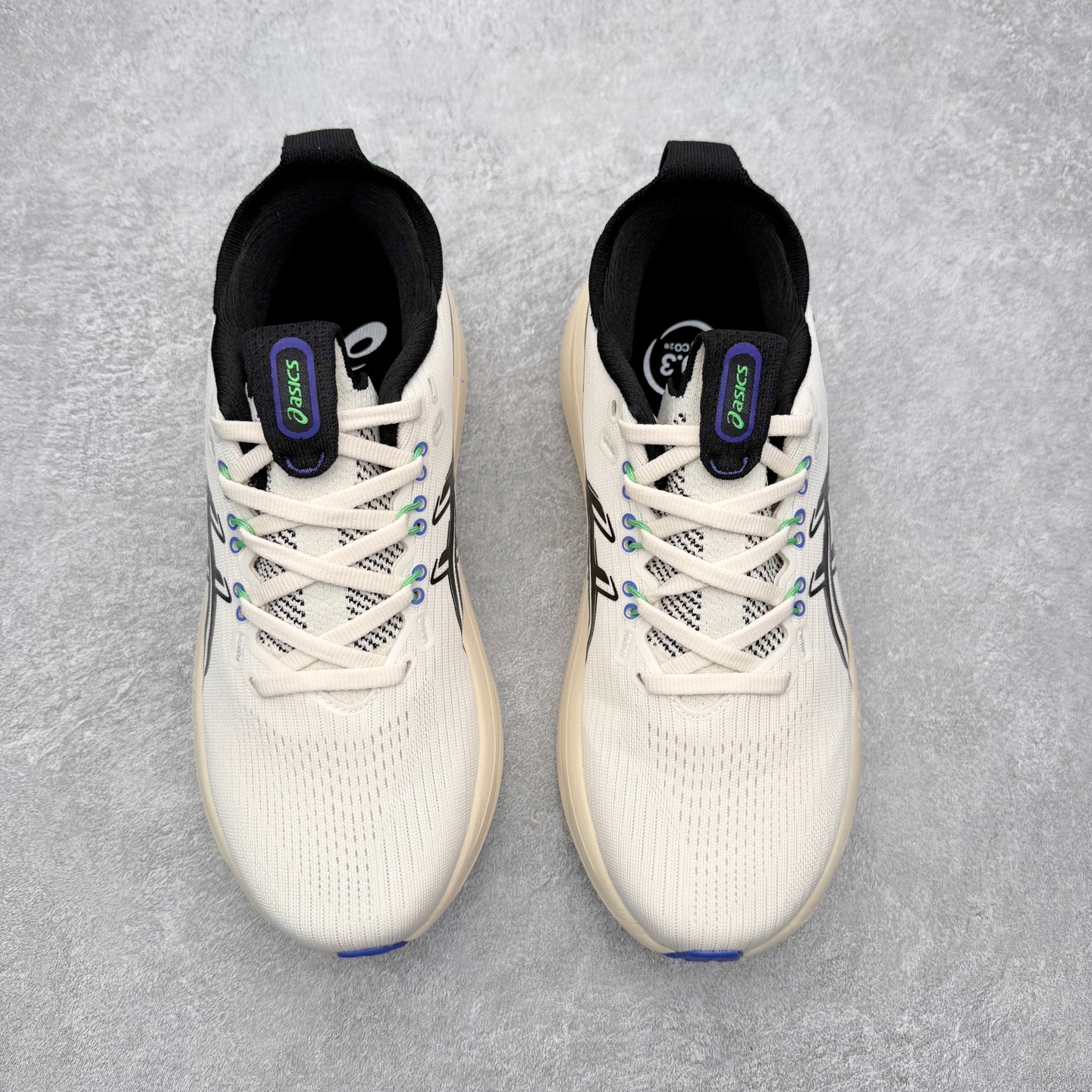 图片[2]-Asics GEL-Nimbus 28 亚瑟士缓震跑鞋 近年复古风潮的势头很旺 ASICS一直坚信保持身体的健康与活力是打造健康快乐的生活方式的最佳途径 ASICS为复古鞋型注入新设计 为玩家的街头穿搭提供了更多可能 GEL-NIMBUSTM9运动鞋最初是为中立和仰卧跑步者设计的长距离训练器 采用原始材料和关键细节重新设计 其Y2K时代的工业外观也被大胆的对比和色块所抵消 尺码：36 36.5 37.5 38 38.5 39 40 40.5 41.5 42 42.5 43.5 44 44.5 45-选品中心