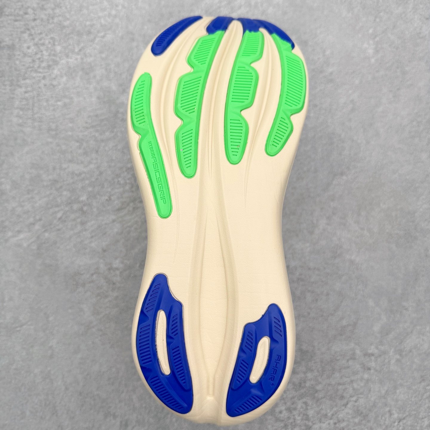 图片[9]-Asics GEL-Nimbus 28 亚瑟士缓震跑鞋 近年复古风潮的势头很旺 ASICS一直坚信保持身体的健康与活力是打造健康快乐的生活方式的最佳途径 ASICS为复古鞋型注入新设计 为玩家的街头穿搭提供了更多可能 GEL-NIMBUSTM9运动鞋最初是为中立和仰卧跑步者设计的长距离训练器 采用原始材料和关键细节重新设计 其Y2K时代的工业外观也被大胆的对比和色块所抵消 尺码：36 36.5 37.5 38 38.5 39 40 40.5 41.5 42 42.5 43.5 44 44.5 45-选品中心